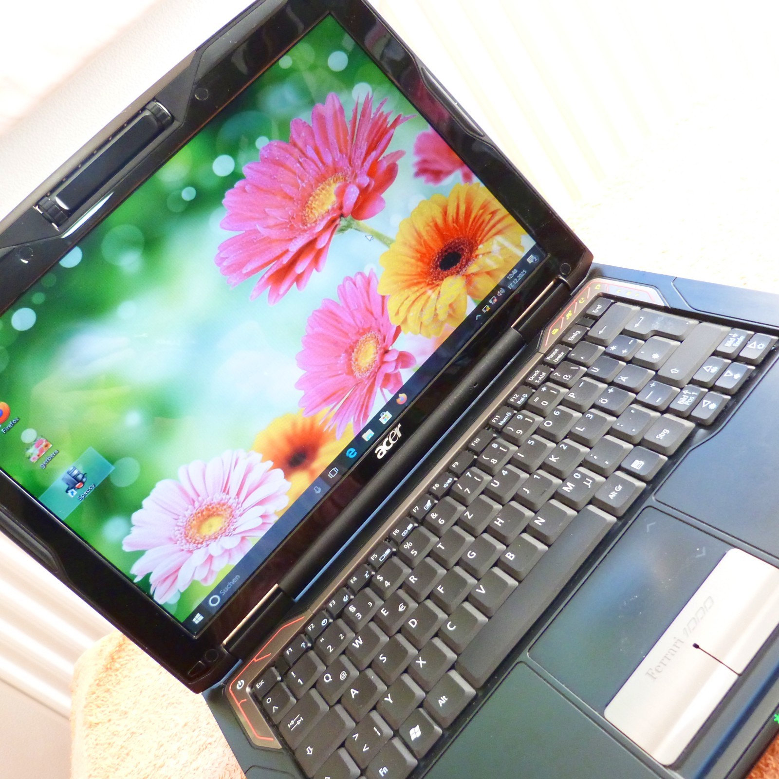Acer Ferrari 1000 RARE HTF l NetBook 12 inch l NO Hard Drive No Windows