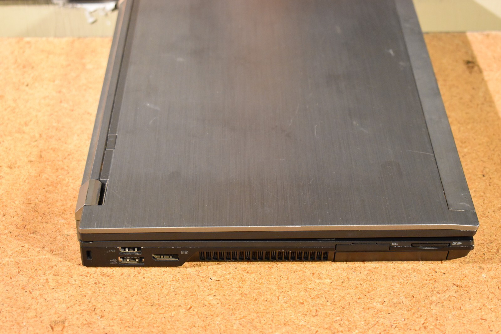 Dell Latitude E6510 Core i5-520M 3GB 750GB HD NVidia 3100M Windows XP Pro 32-bit