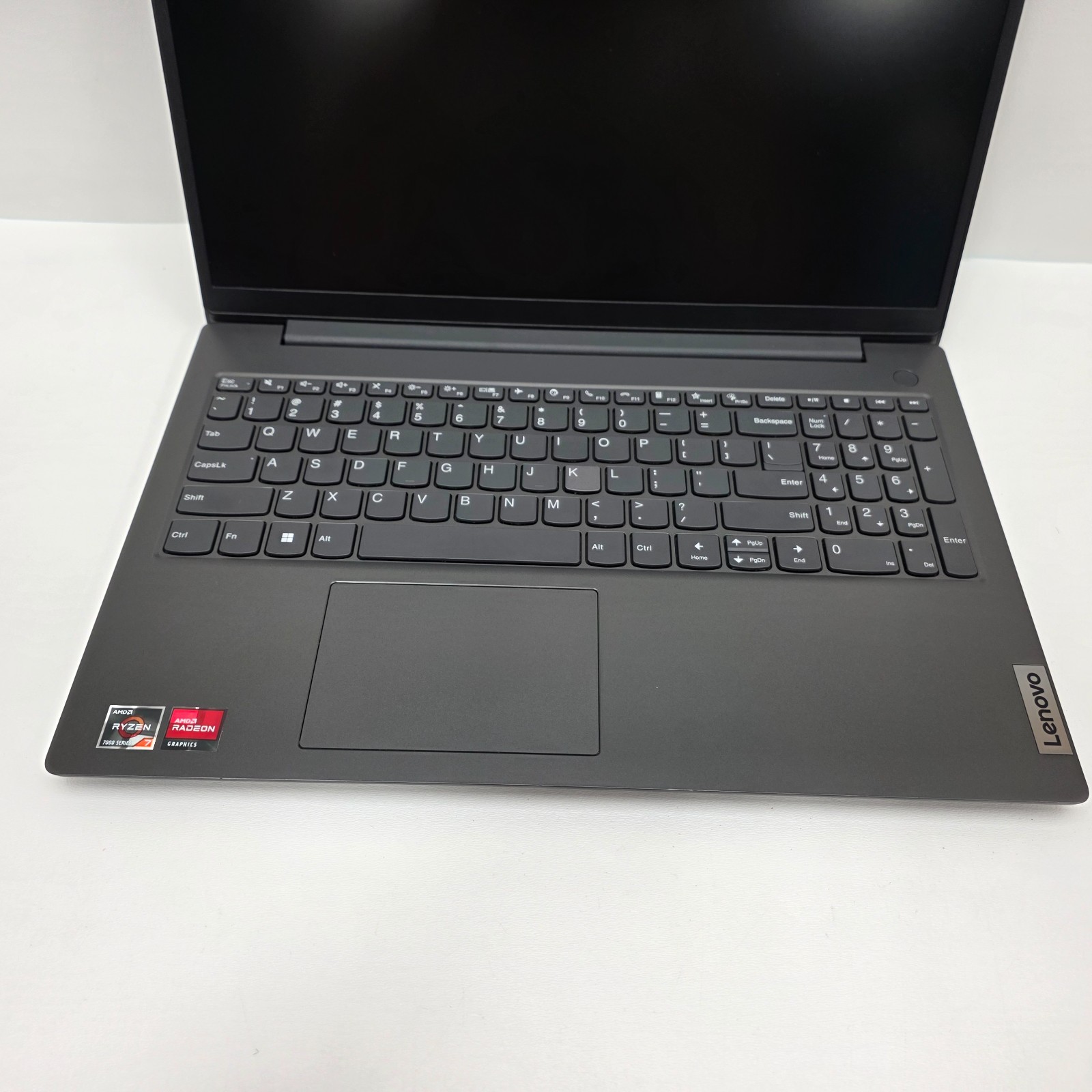 Lenovo V15 G4 ABP 15.6″ FHD Ryzen 7 7730U 2.00GHz 40GB DDR4 1TB NVMe Win11 PRO