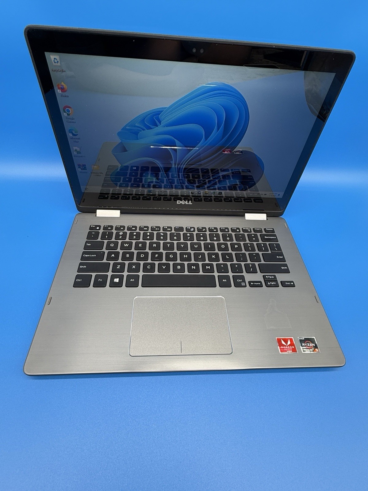 Dell Inspiron 7375 13.3” Touch Ryzen 5 2500U 8GB 238GB SSD Win 11 Pro