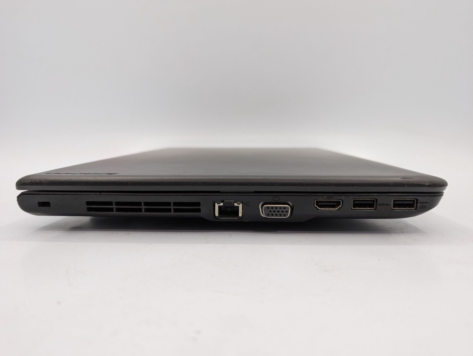 Lenovo ThinkPad E560 15.6″ Display Intel Core i5-6200U 2.30 GHz 4GB RAM Black