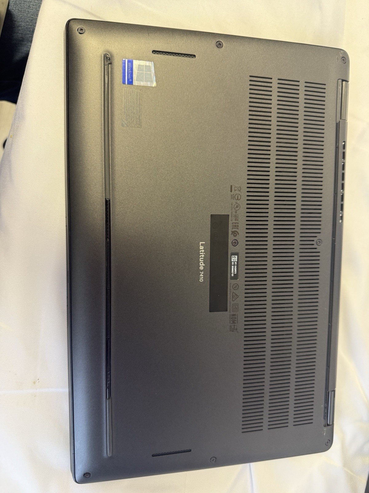 Dell Latitude 7410 14″ Core i5-10310U 1.7GHz 16GB RAM NO OS/NO SSD