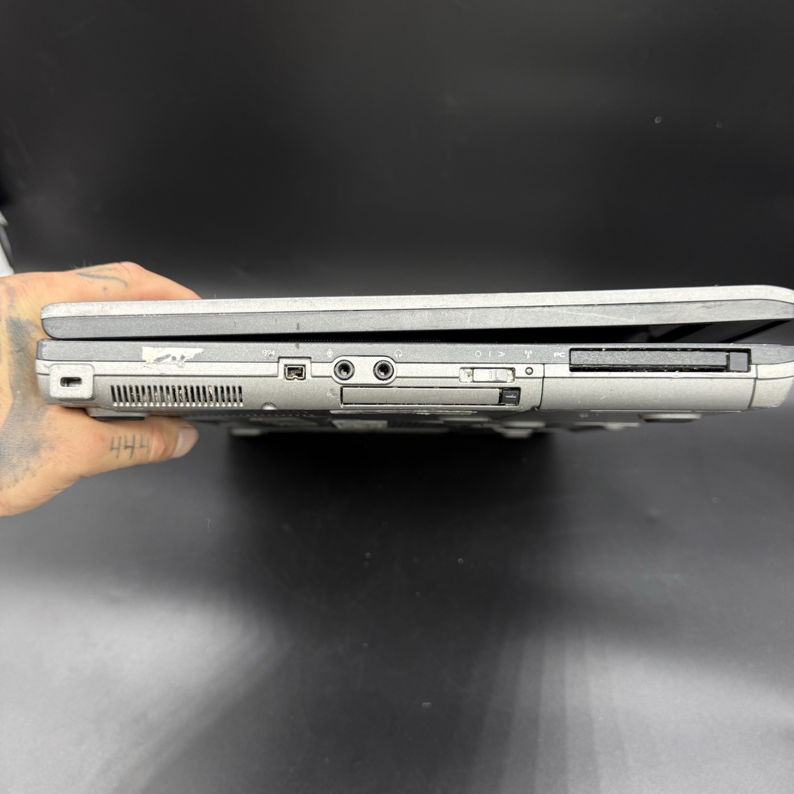 Dell Latitude D830 Laptop Notebook Computer For Parts Repair Salvage PP04X