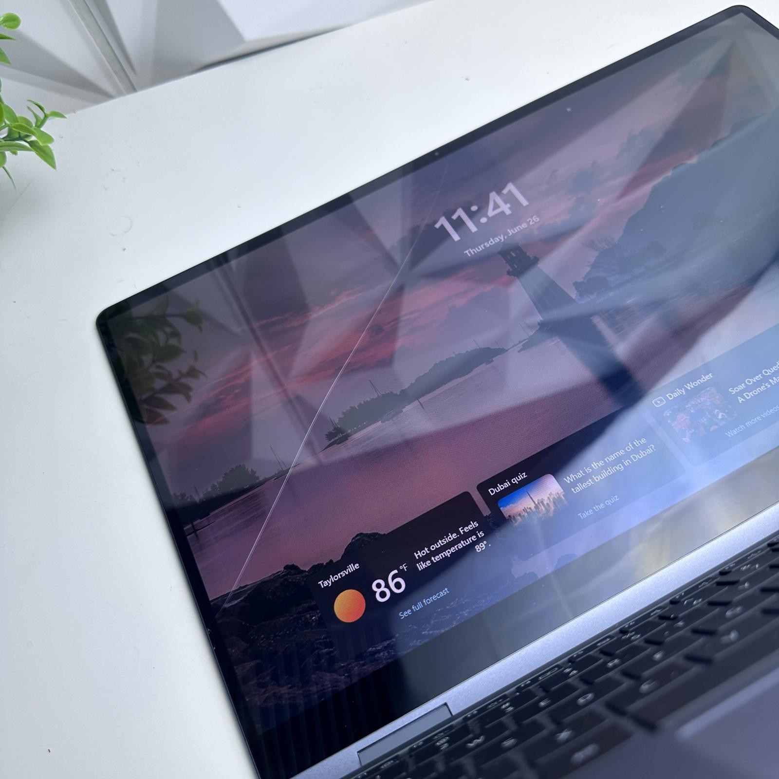 Samsung Galaxy Book4 360 Laptop, 14″, Intel Ultra 7, 16GB, 512GB *Crack Screen*