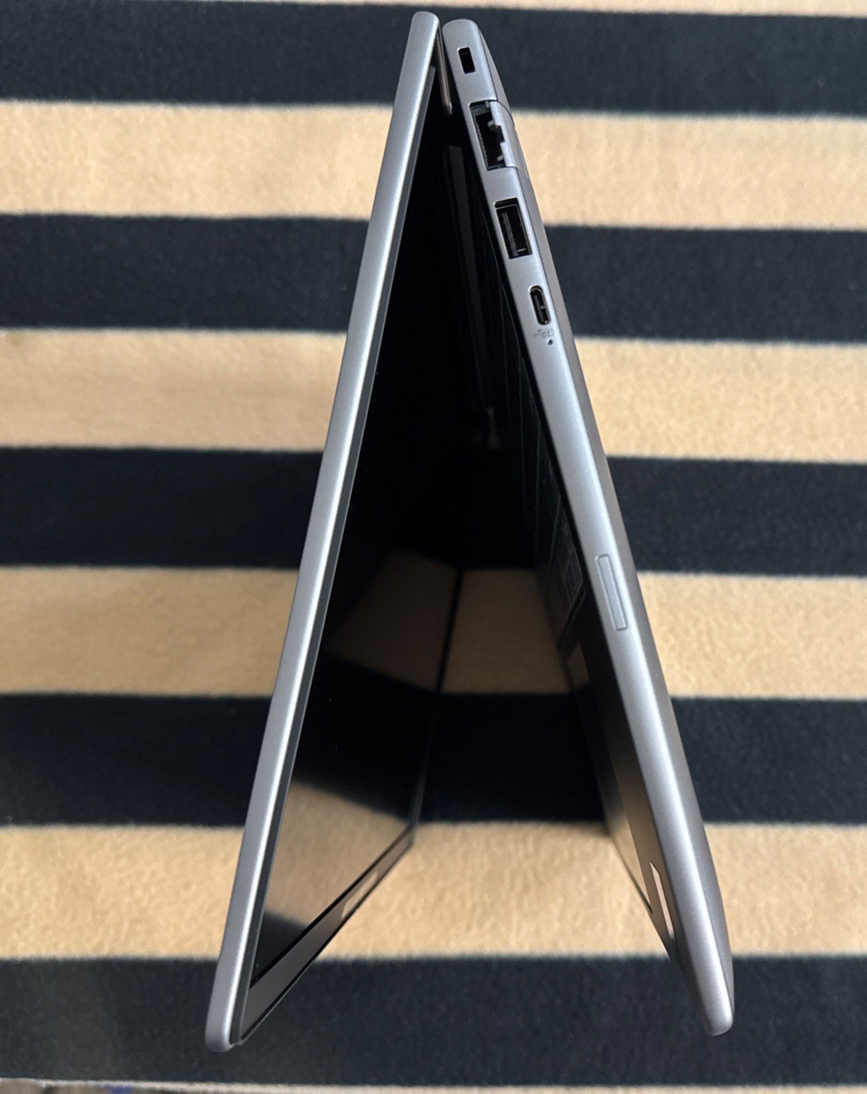 HP ZBook 8 G1i 14” Intel Ultra U7265H GHz 16GB RAM 512GBSSD HPCare Till Dec 2029