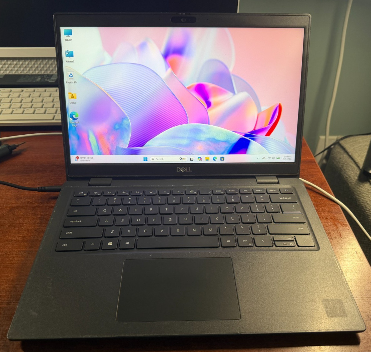 Dell Latitude 3420 Laptop Core i5-1135G7 8GB RAM 256GB SSD Touch FHD Win11 Pro