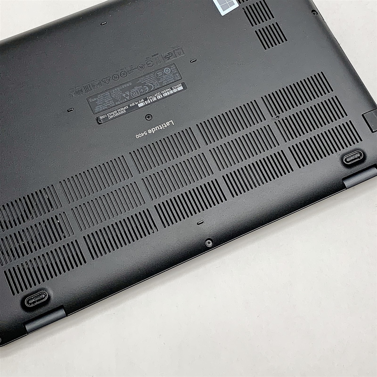 Dell Latitude 5500 Laptop i5 8365U 1.60GHZ 14″ FHD 8GB RAM 256GB NVMe Windows 11