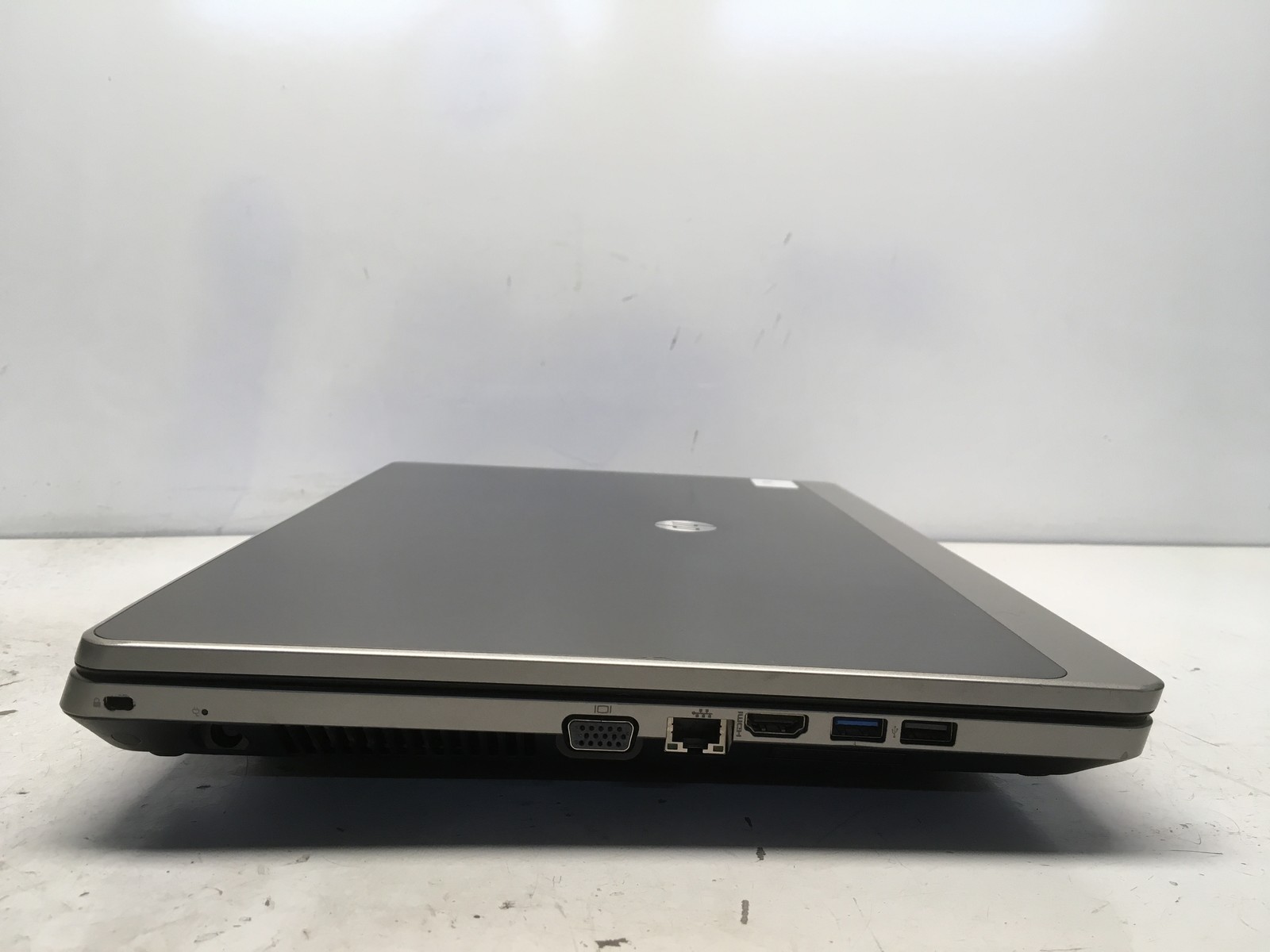 HP ProBook 4730S Intel i5-2430M 2.4GHz 8 GB NO HDD No Batt AMD Radeon HD 6490M
