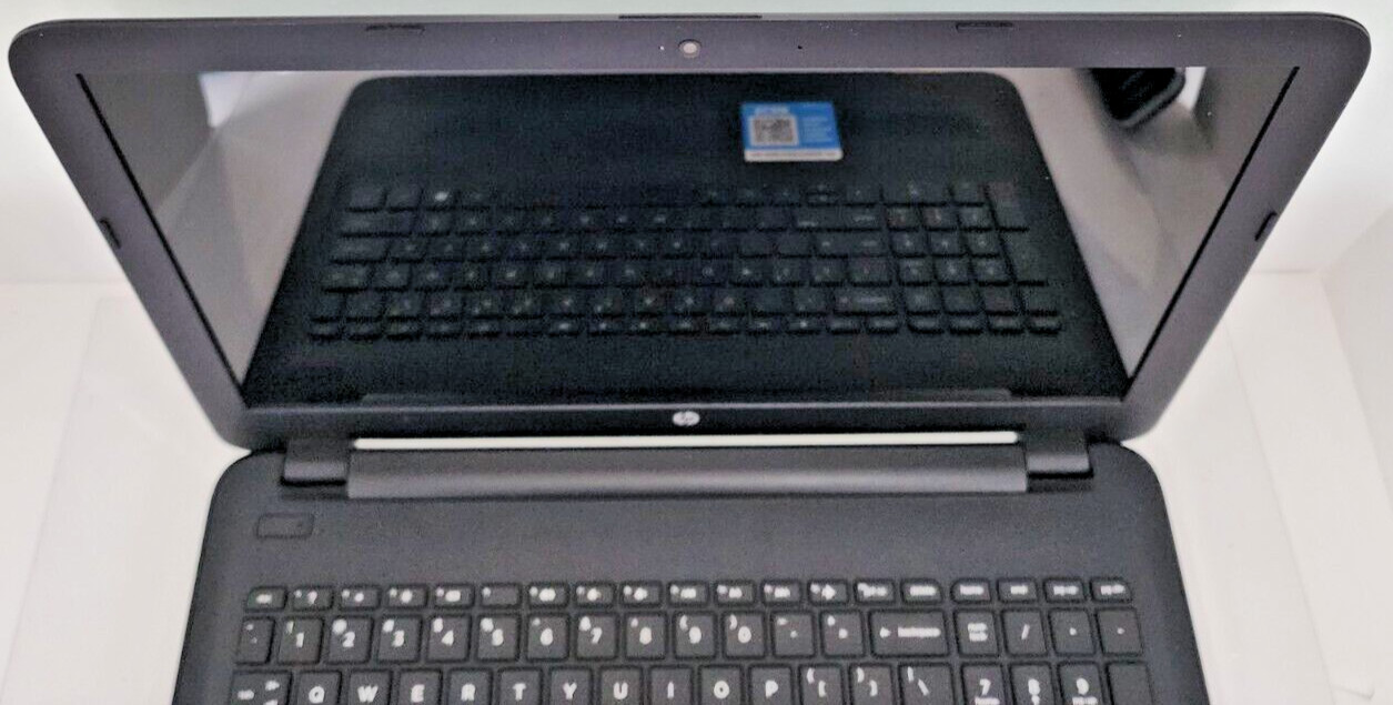 HP 15.6″ Laptop 4GB RAM 500GB HDD AMD E2 1.80GHz 15-BA018WM