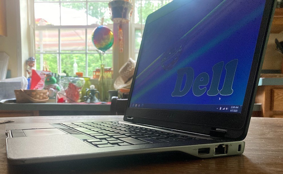 14.1″ Dell Laptop E5420/30 Vintage Windows XP Pro 32 Bit 2ghz 4gb 160gb DVD