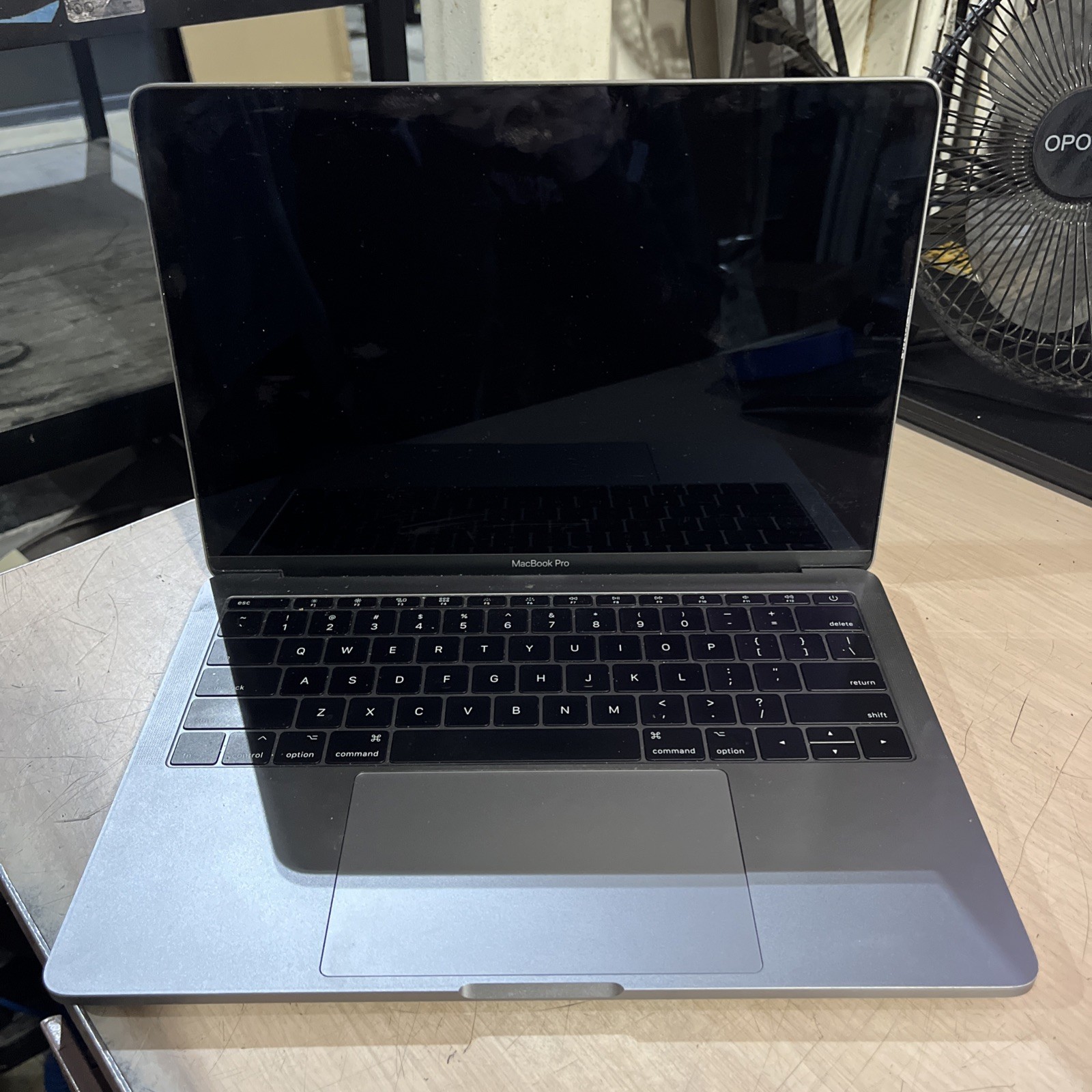 APPLE MACBOOK PRO 13″ MID-2017 CORE I5-7360U 2.3GHZ 8GB RAM NO HD