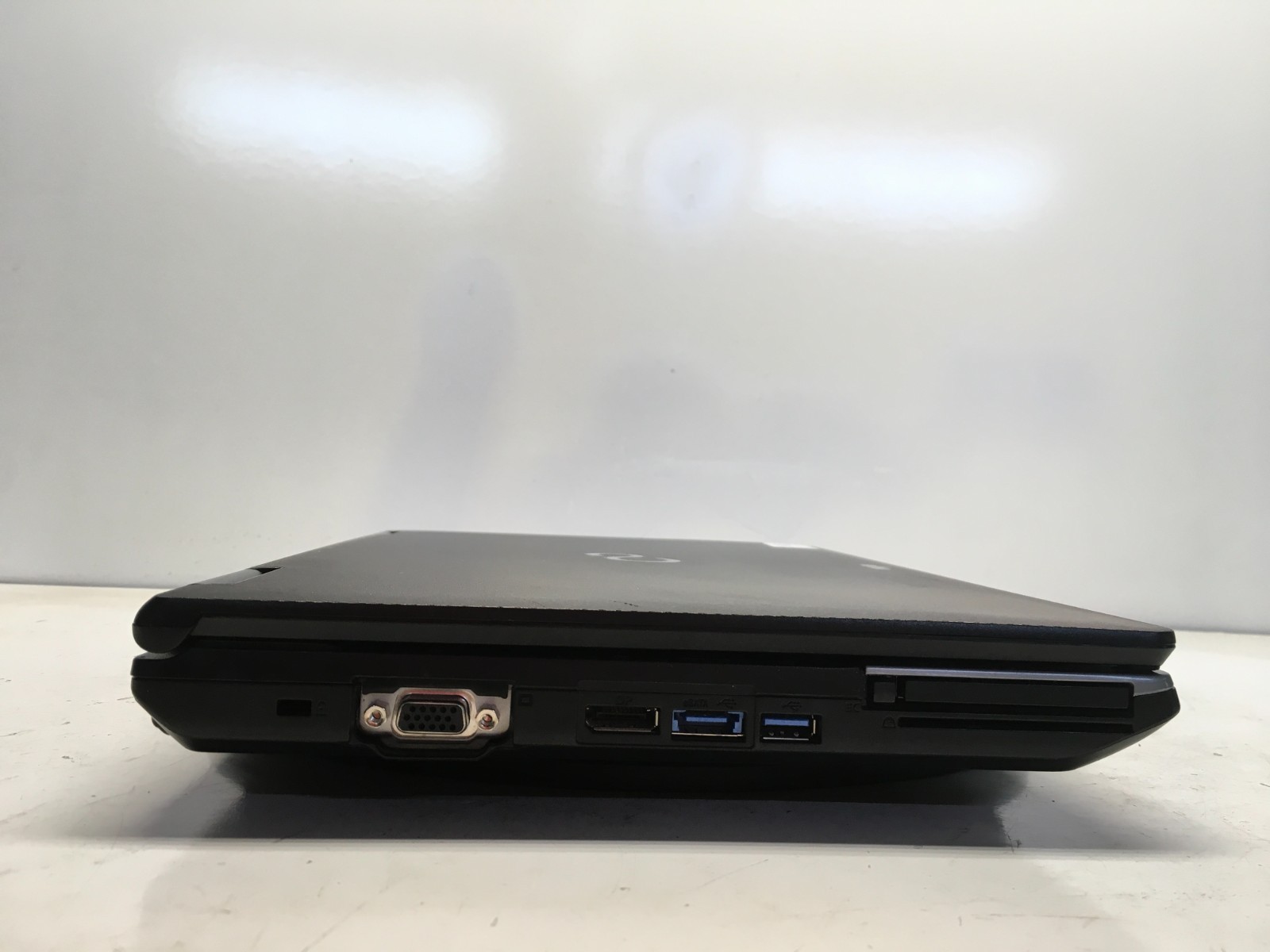 Fujitsu LifeBook E752 Intel i5-3340M 2.7GHz 4 GB NO HDD