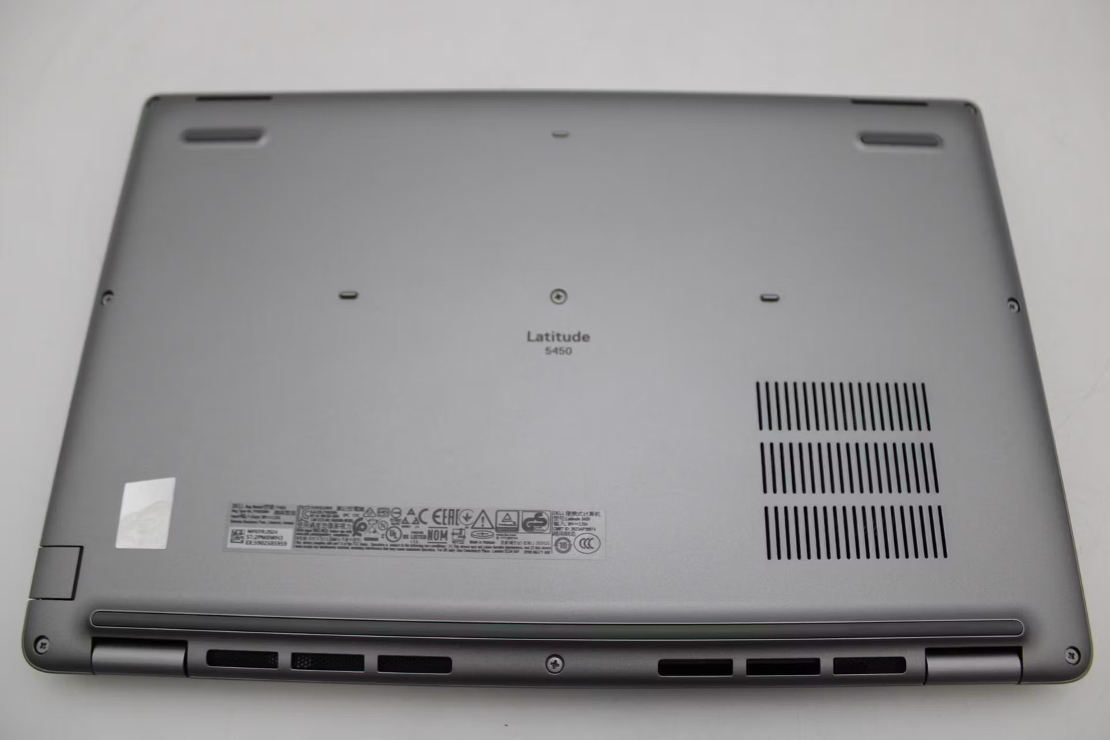 Dell Latitude 5450 Used 14″ Ultra 5 135U, 256GB NVMe, 16GB RAM