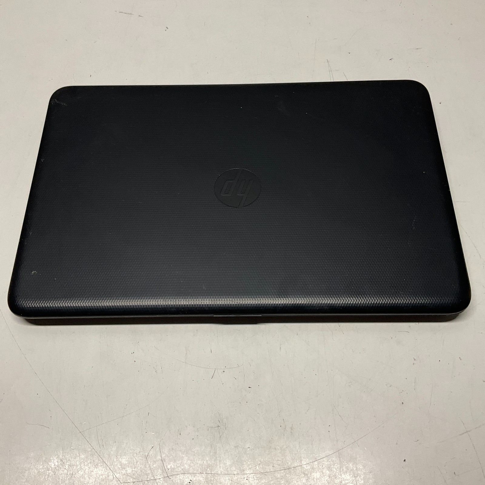 HP Laptop 15-ac121dx Intel i3-5010U 2.10GHz 6GB 1TB HDD Windows 10 Pro