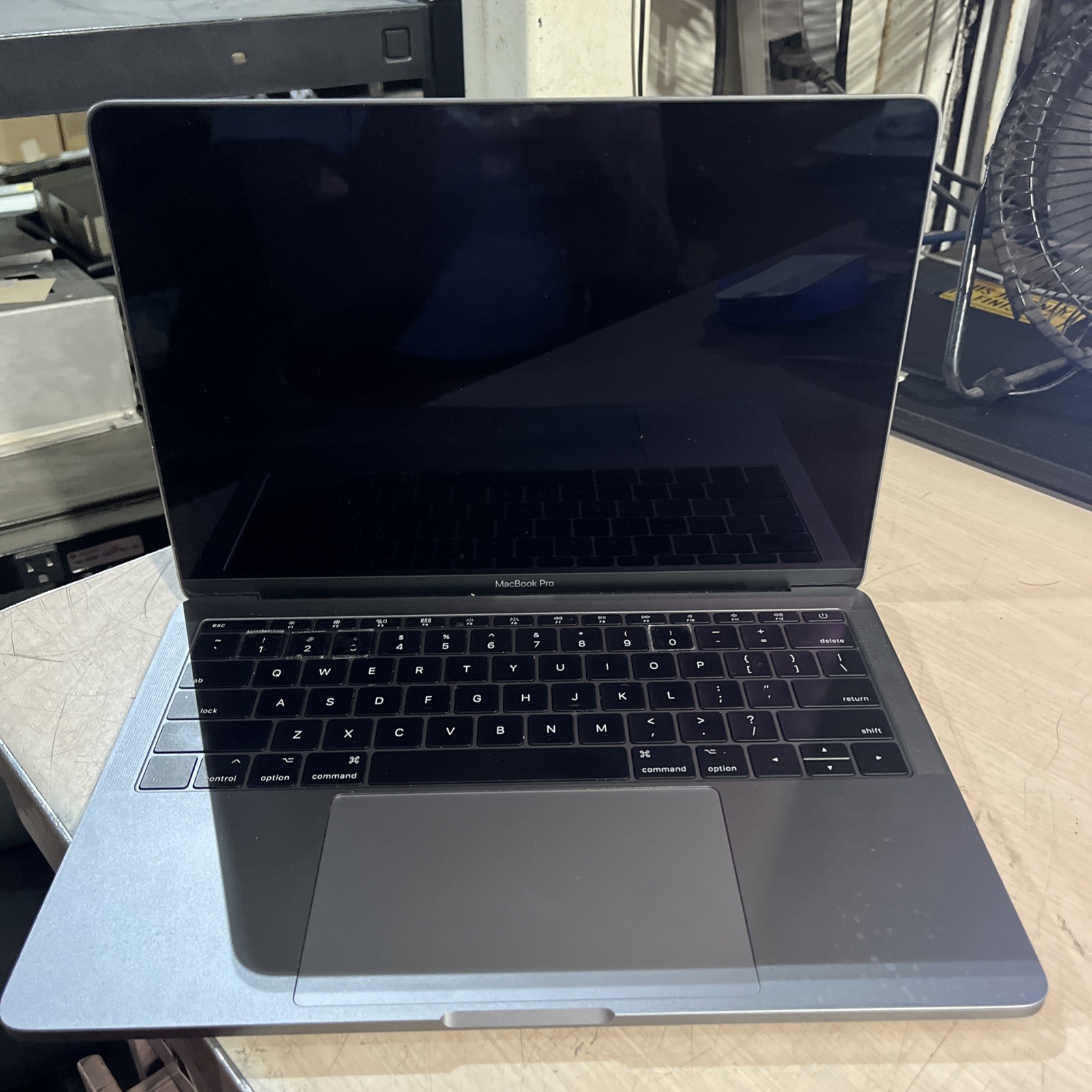APPLE MACBOOK PRO 13″ MID-2017 CORE I5-7360U 2.3GHZ 8GB RAM NO HD
