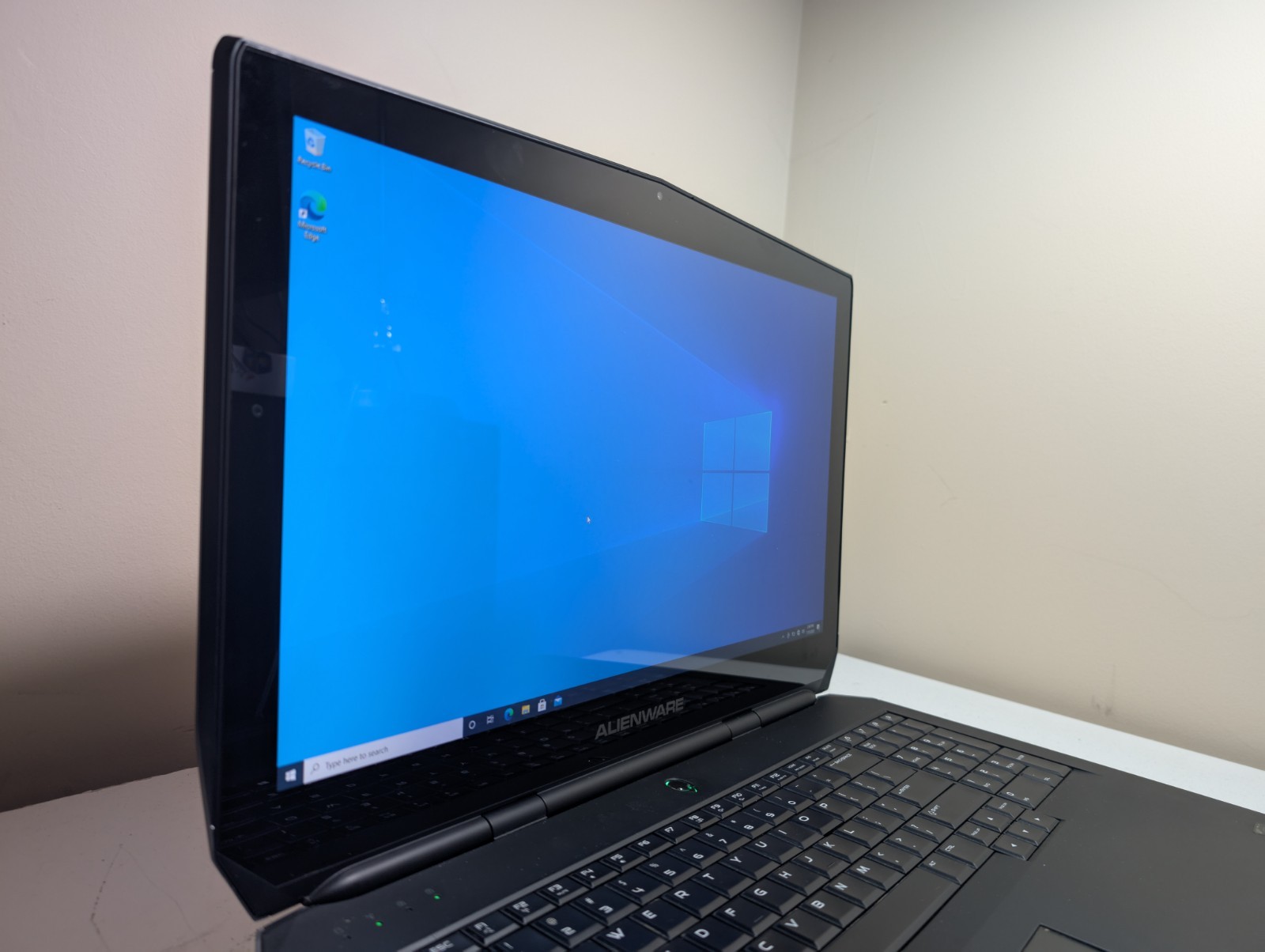 Dell Alienware 17 R2 Touchscreen i7-4980HQ 2.8GHz 16GB RAM 512GB SSD GTX 980M