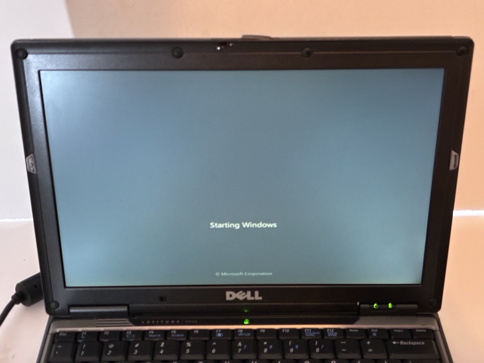 Dell Latitude D430 Mini Laptop 1.33 GHz Core2Duo 2GB RAM 128GB SSD Windows XP