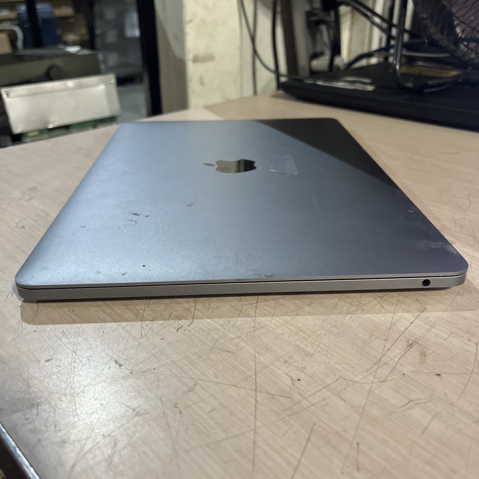 APPLE MACBOOK PRO 13″ MID-2017 CORE I5-7360U 2.3GHZ 8GB RAM NO HD