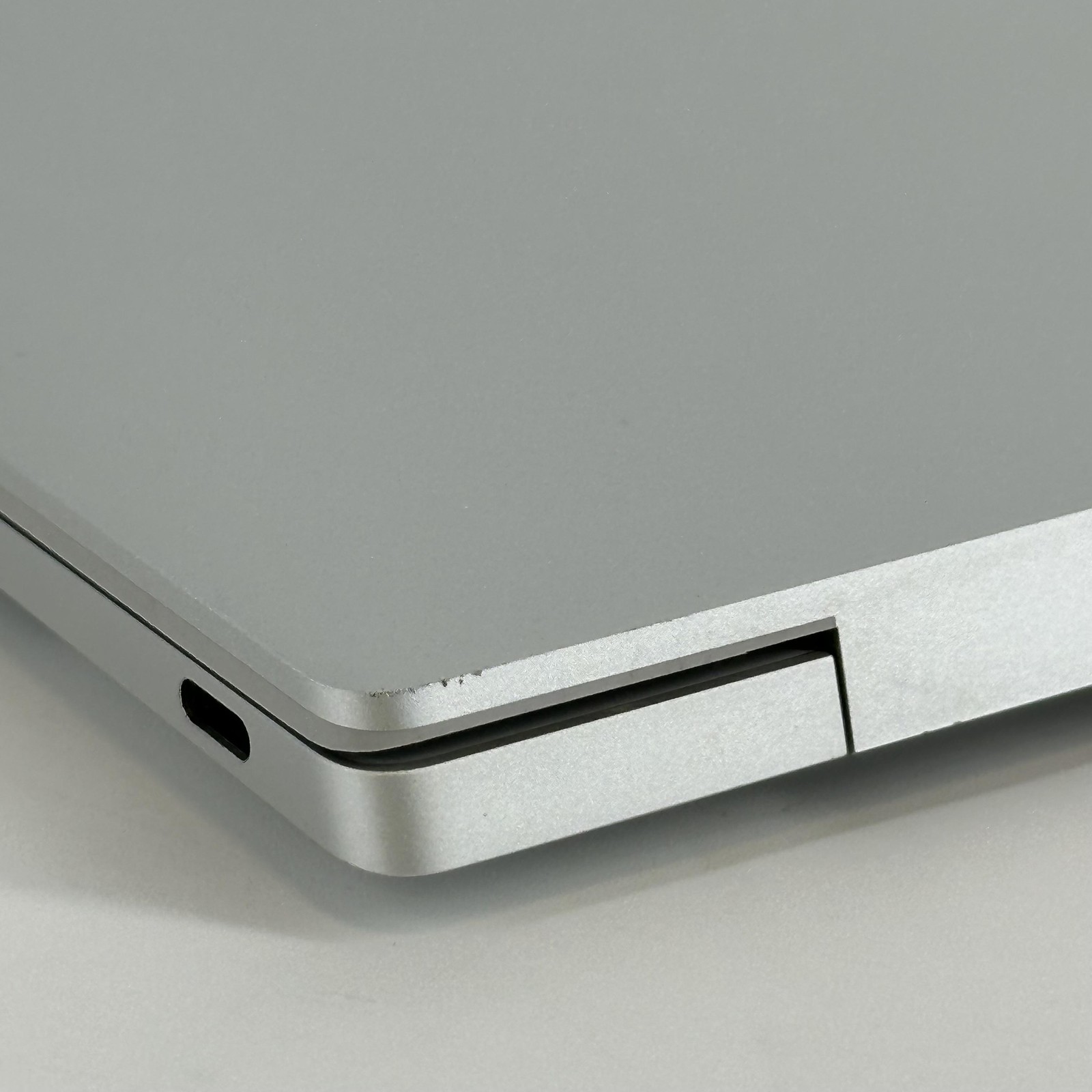 Dell XPS 13 Plus 9320 Gray FHD+ TOUCH 2.2 GHz i7-1360P 32GB 1TB SSD Very Good