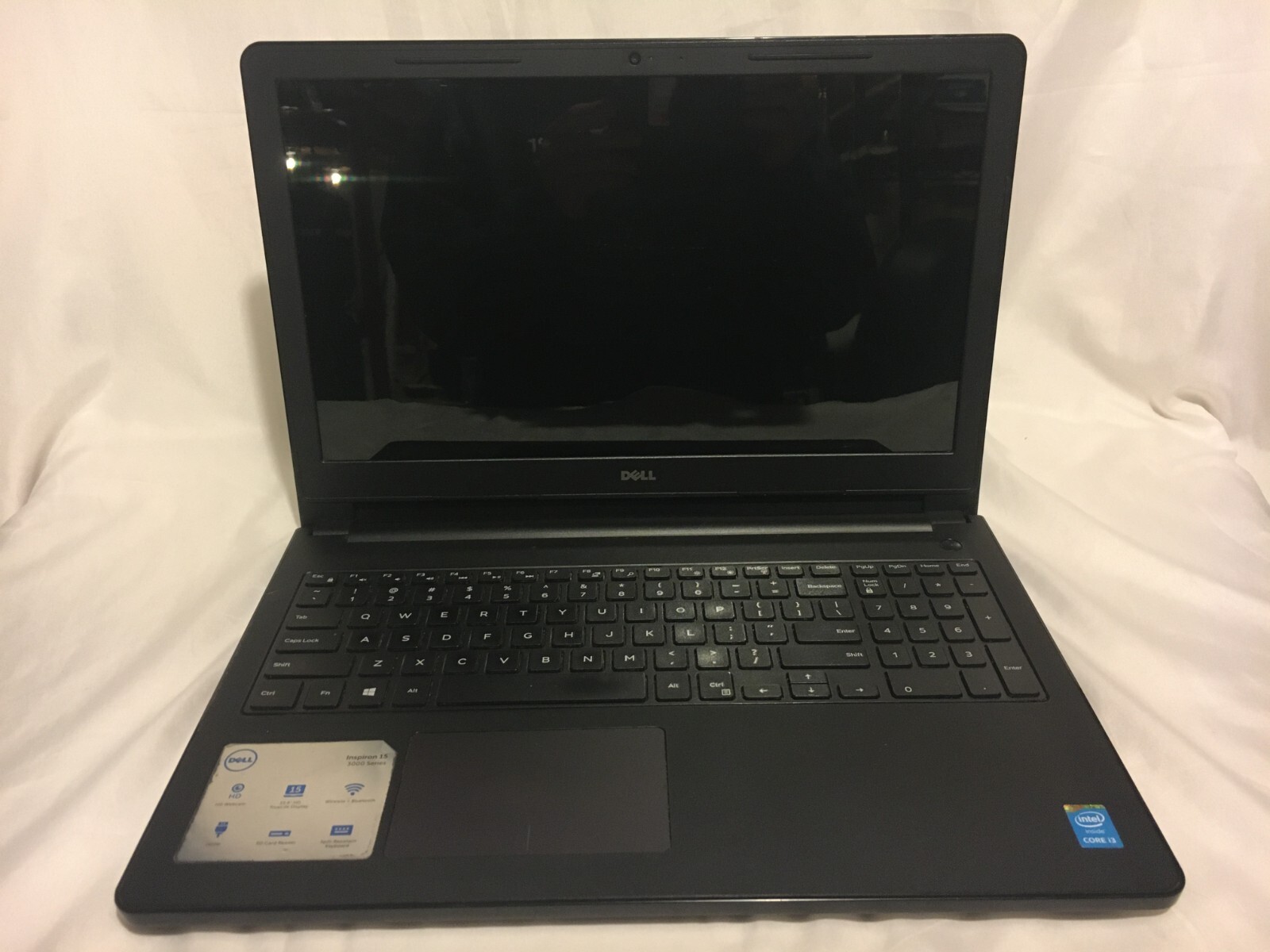 Dell inspron 15 3000 series laptop computer Core i3-5015U