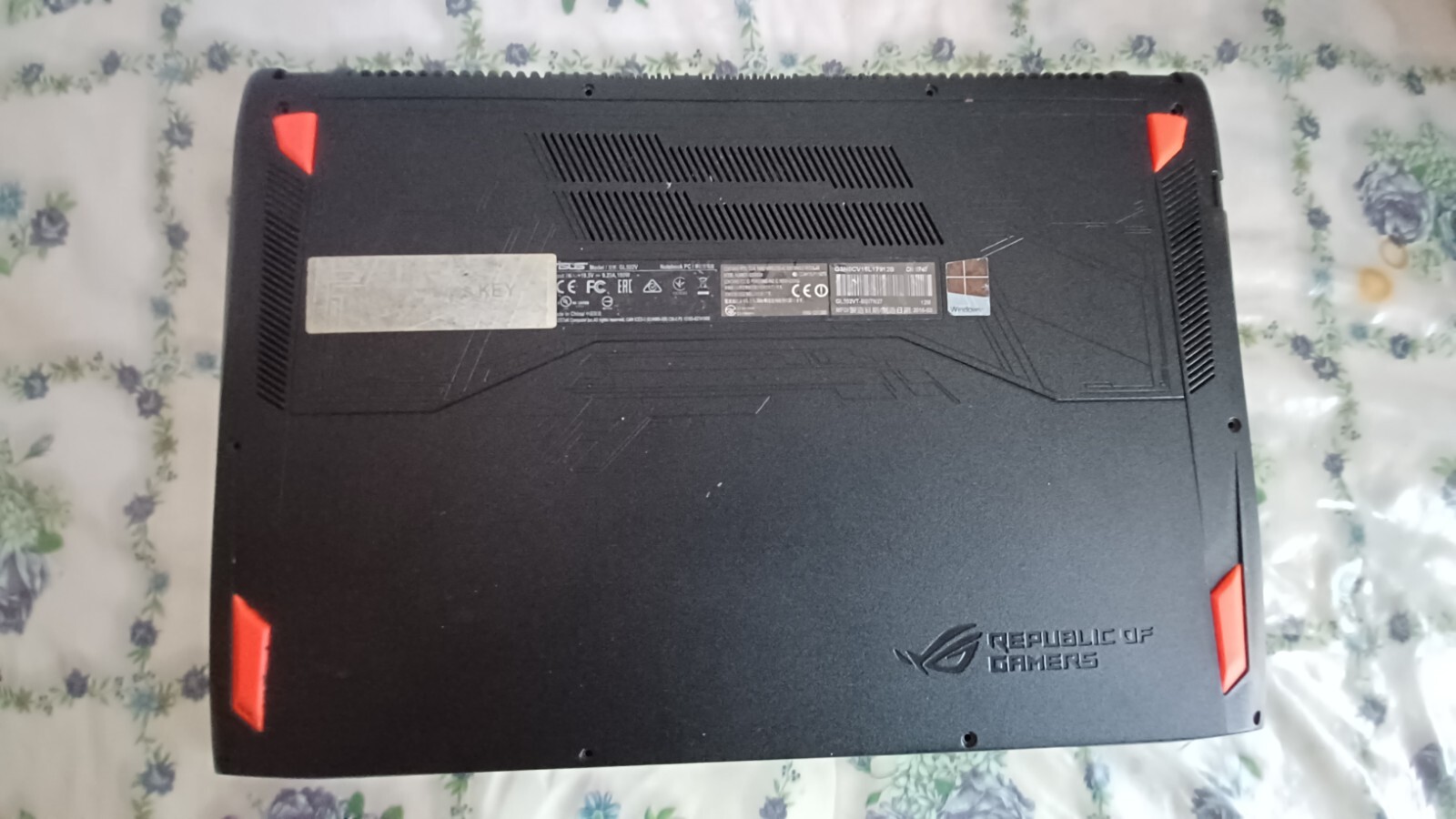 ASUS ROG STRIX 15.6″ GL502VT-DS71 FHD Gaming Laptop
