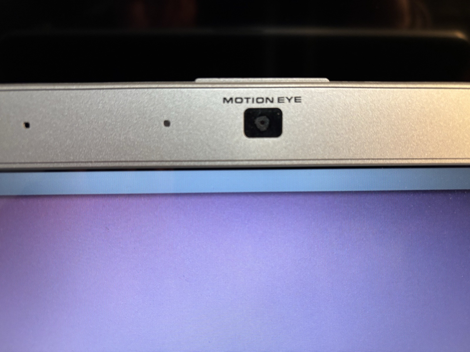 Sony VAIO PCG-7154L 3GB RAM Boots to Ubuntu. No battery.