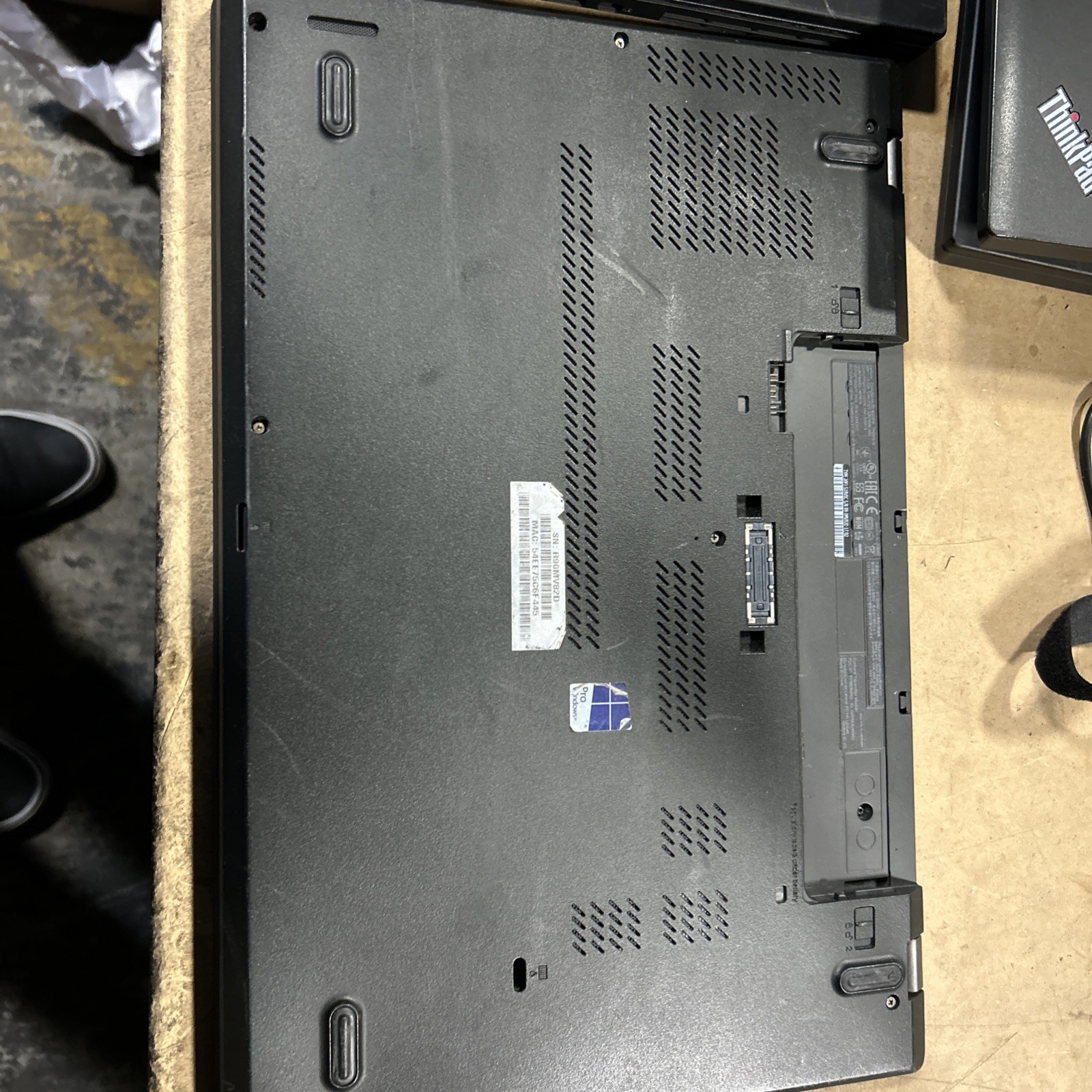 Lot 8 LENOVO THINKPAD T560 Intel Core i5 6th Gen 2.40 GHZ + 4 GB/8GB RAM, No HDD
