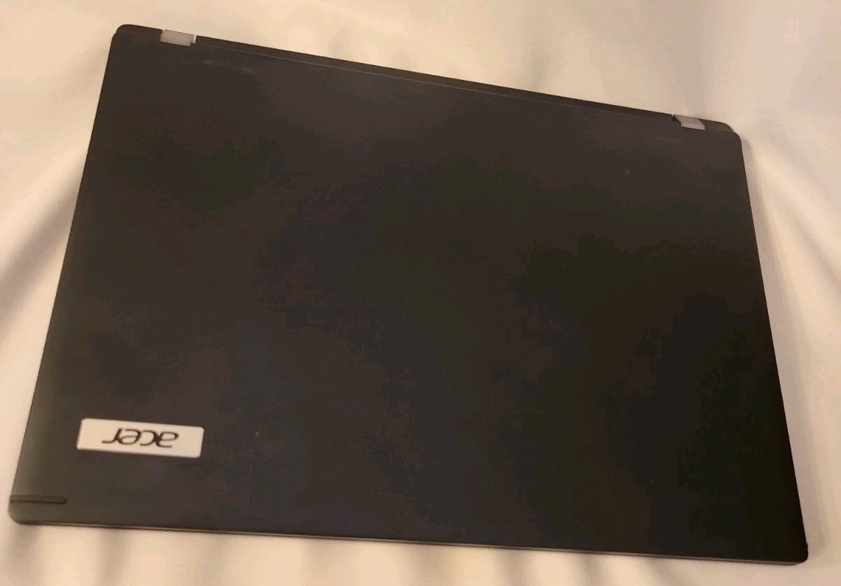 Acer travel Mate i7-8550U CPU@1.8GHz 8GB RAM no SSD 071101