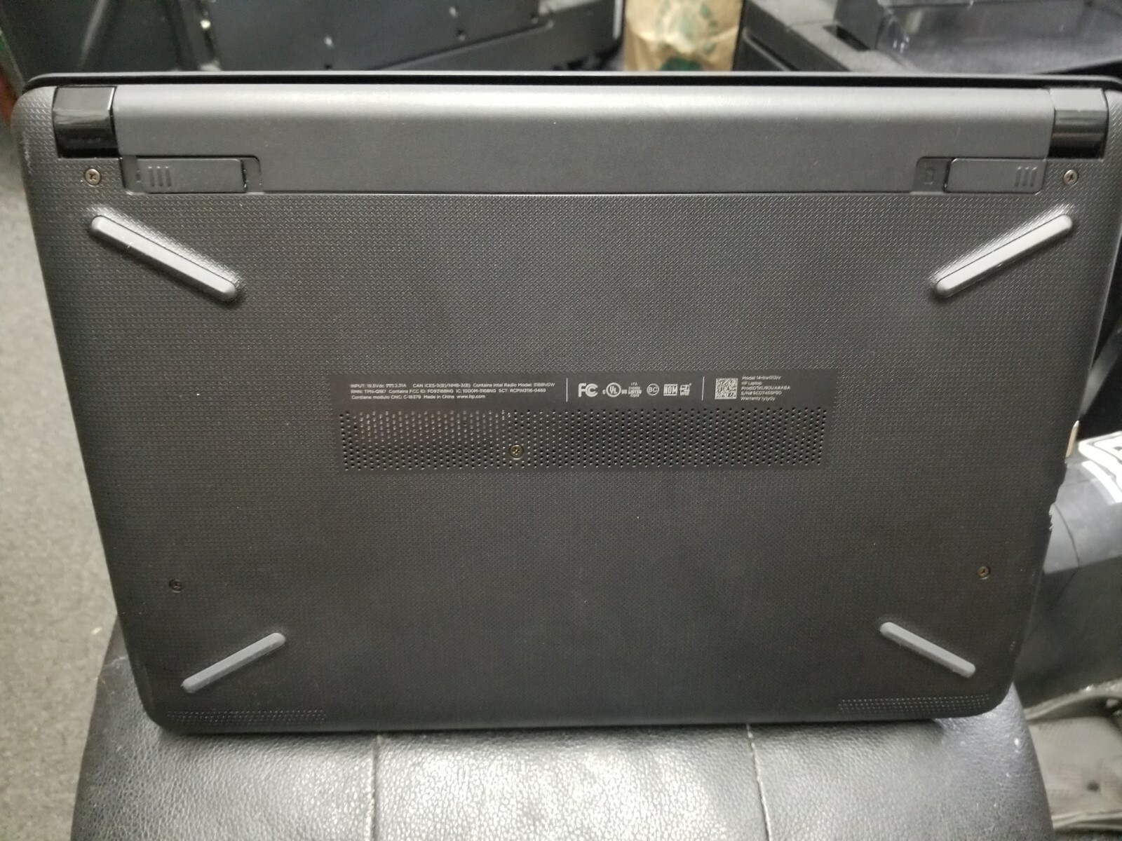 HP-14BW012NR | 30GB HDD | 4GB RAM | Radeon R2 | AMD E2-9000e | Windows 10 Home