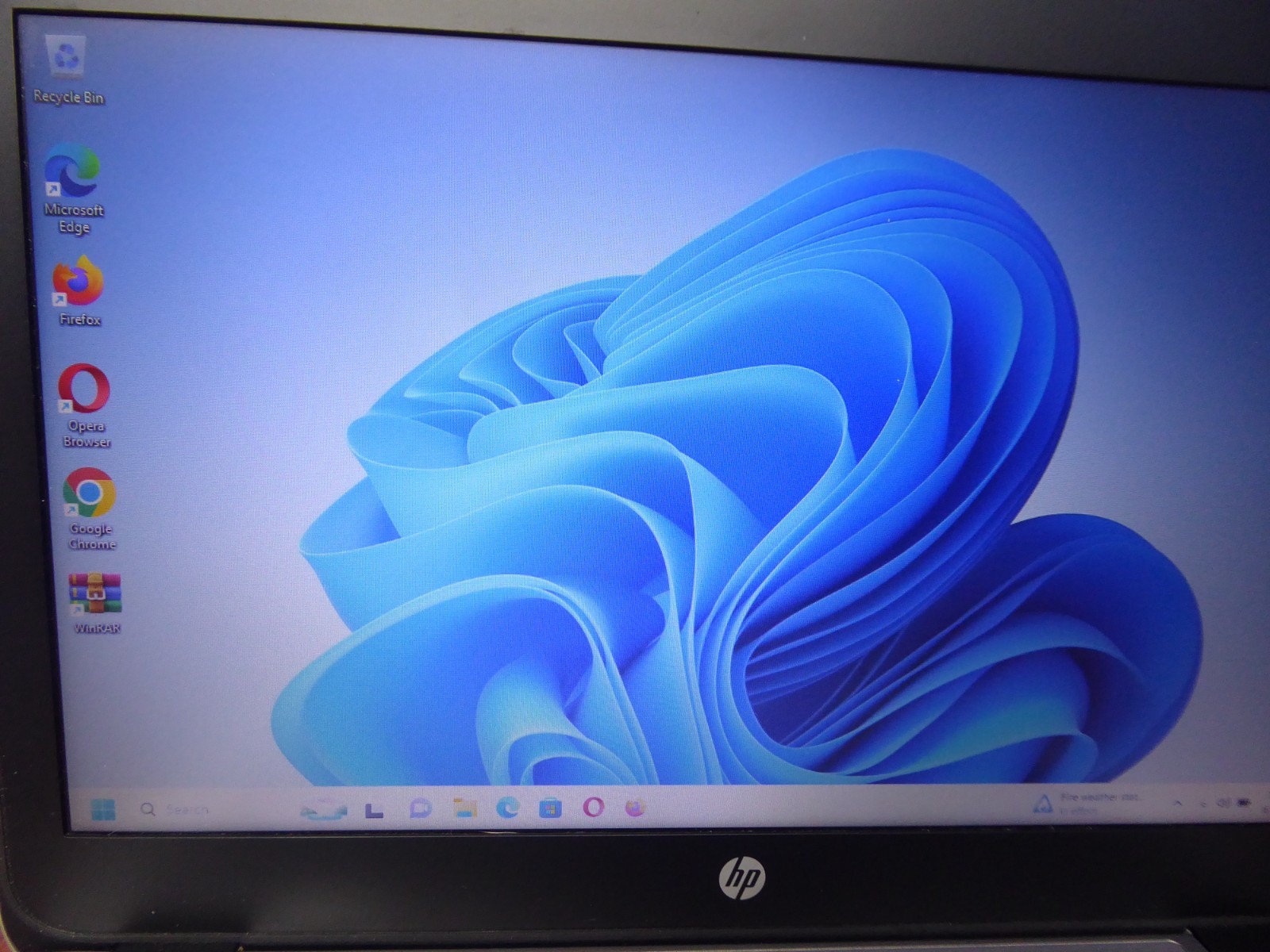 HP ELITEBOOK 820 G3 12.5″ LAPTOP i5-6300U 2.4GHz 16GB 512GB M.2 WINDOWS 11 PRO