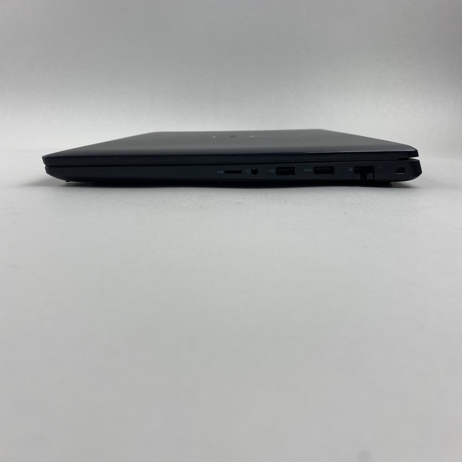 Dell Latitude 3520 Intel Core i5-1135G7 2.40GHz 8GB RAM 15.6″ No HDD No OS