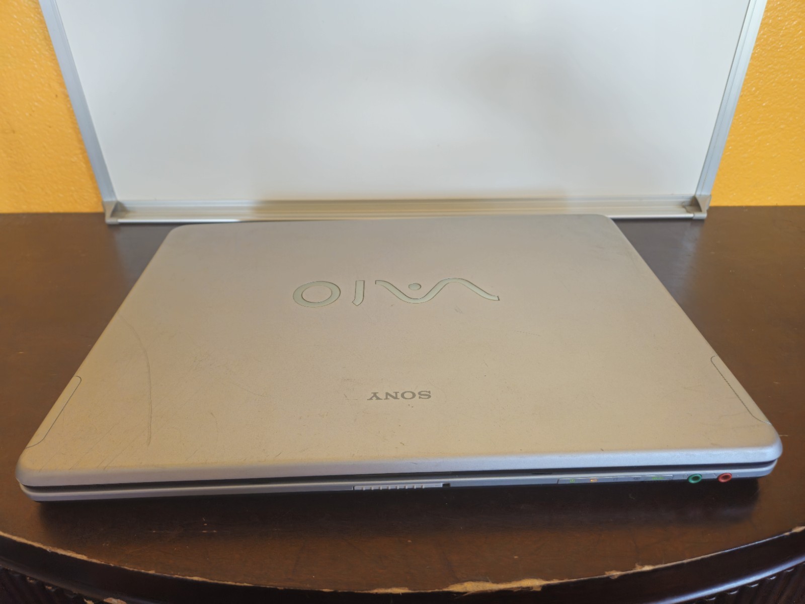 Sony VAIO, model PCG-7L1L / Good Condition / Powers On, Good For Repair Or Parts