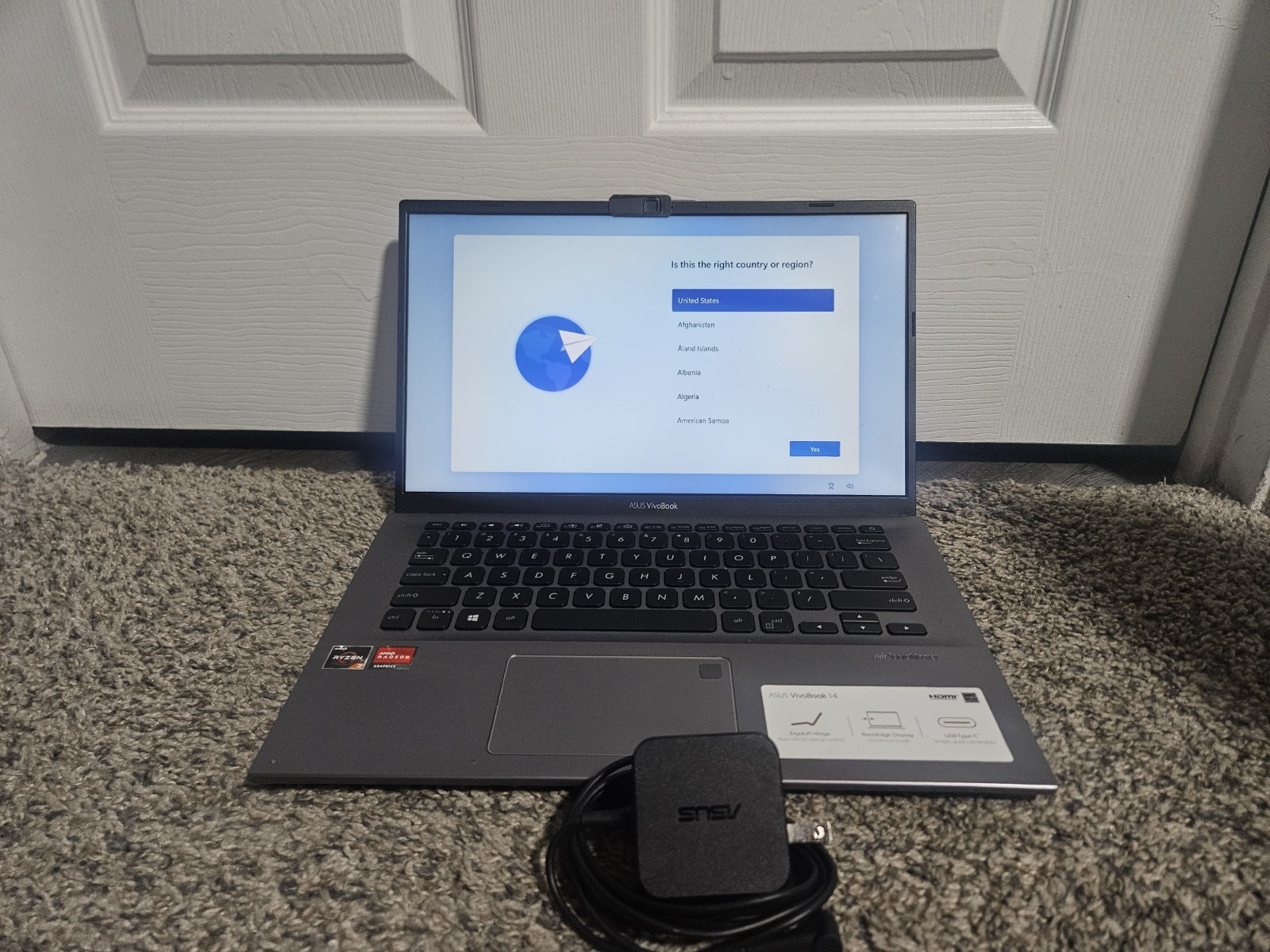 ASUS VIVOBOOK F412D