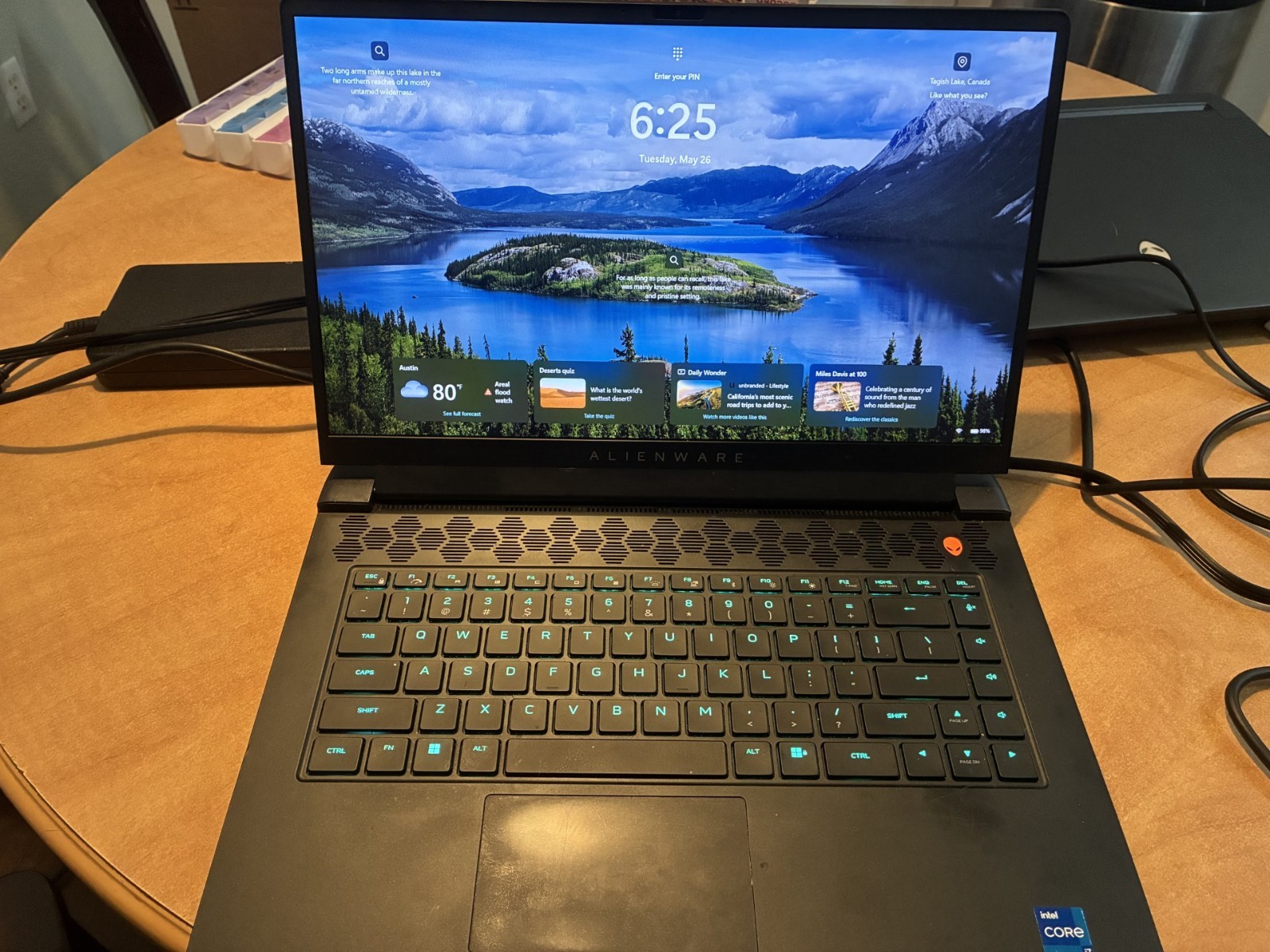 Alienware M15 R7 15.6″ (1TB SSD, Core i7-12700H, 64GB RAM, RTX 3060)