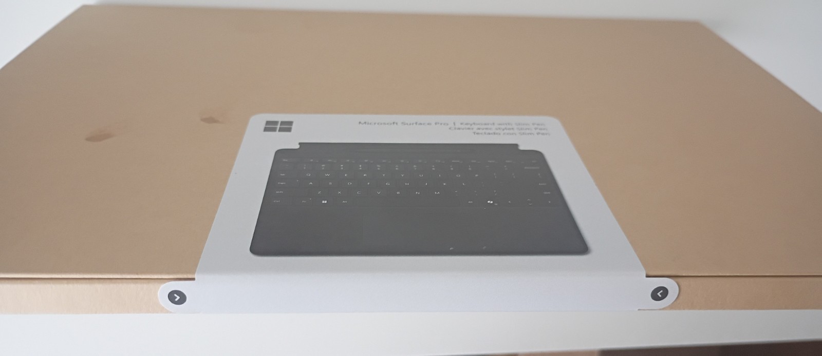 Microsoft Surface Pro 10 Business 13″ Ultra 7 165U/32GB RAM/256GB/ Win 11