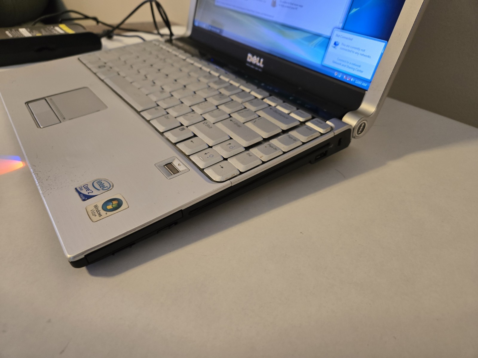 DELL XPS M1330, Intel Graphics, Core 2 Duo 1.66GHz 2GB Ram, 250gb Hdd, W-Vista