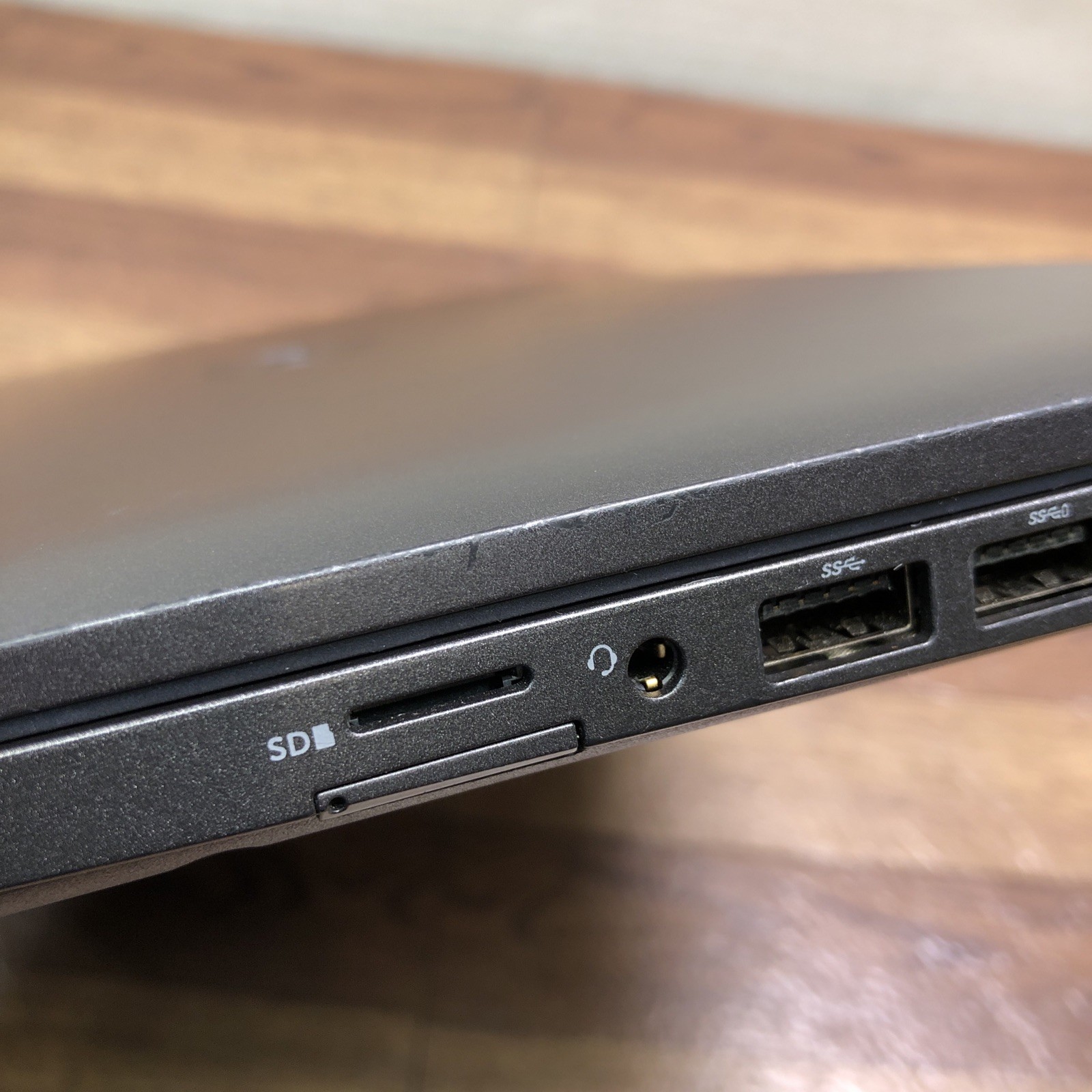 Dell Latitude 5400 14” Core i5-8350U 1.70GHz 256GB SSD 16GB RAM DDR4