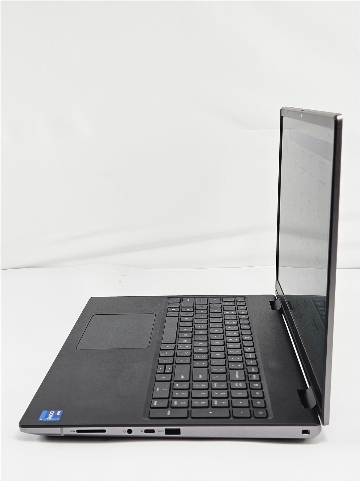 Dell Precision 7670 16″ Workstation Intel i7-12850HX 64GB 1TB SSD RTX A1000