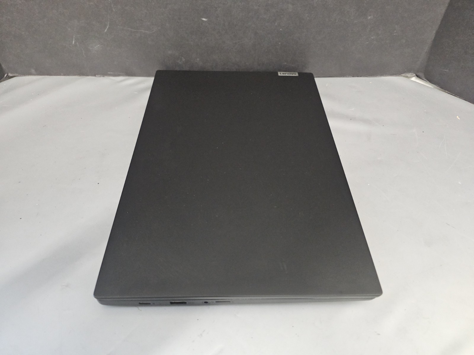 Lenovo Ideapad 14W, 81MQ, Touchscreen, AMD A6-9220C, 8GB Ram, 256GB, WIN 11 OS