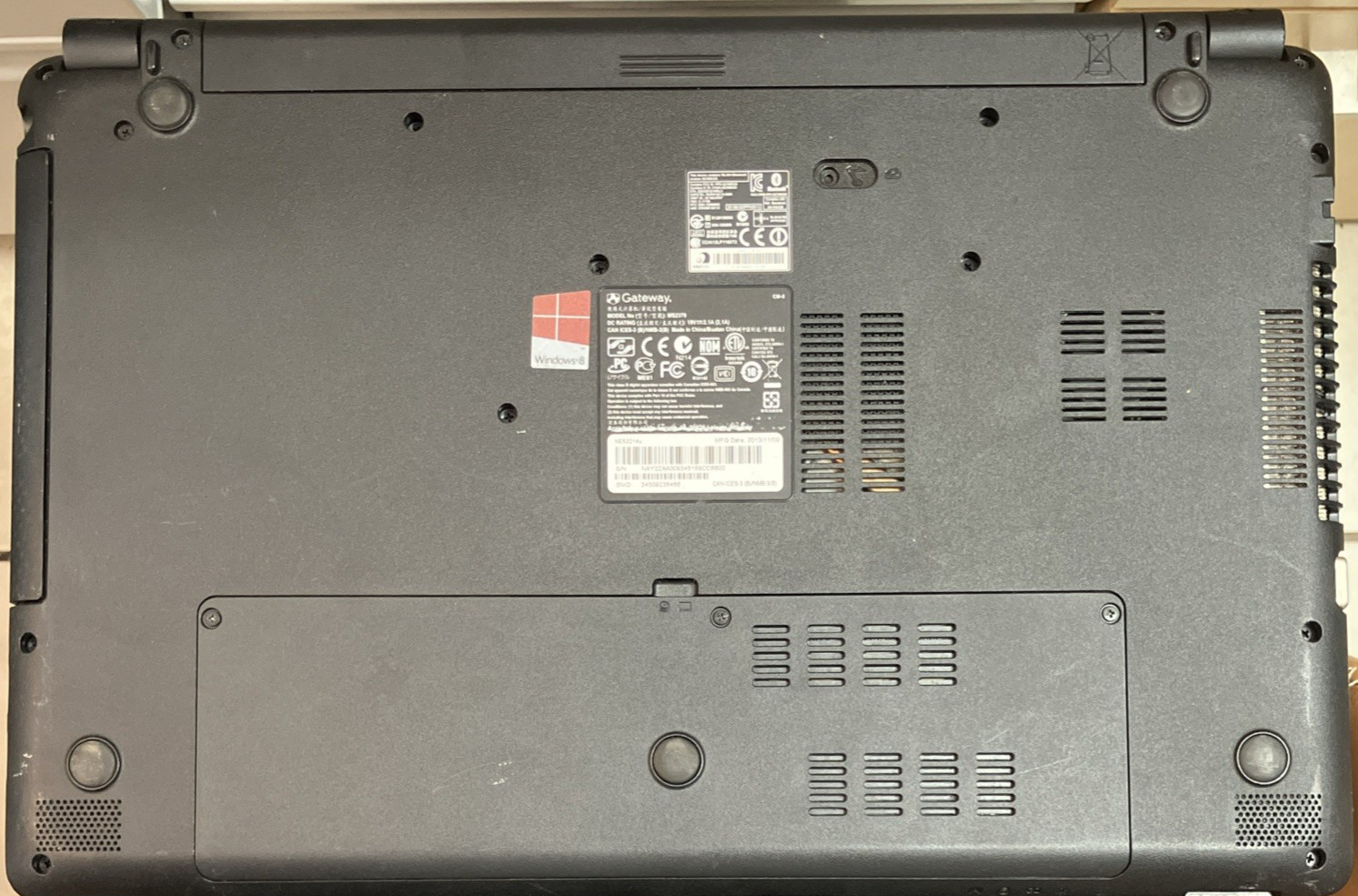 Gateway NE522 Series Laptop 15.6 AMD E1