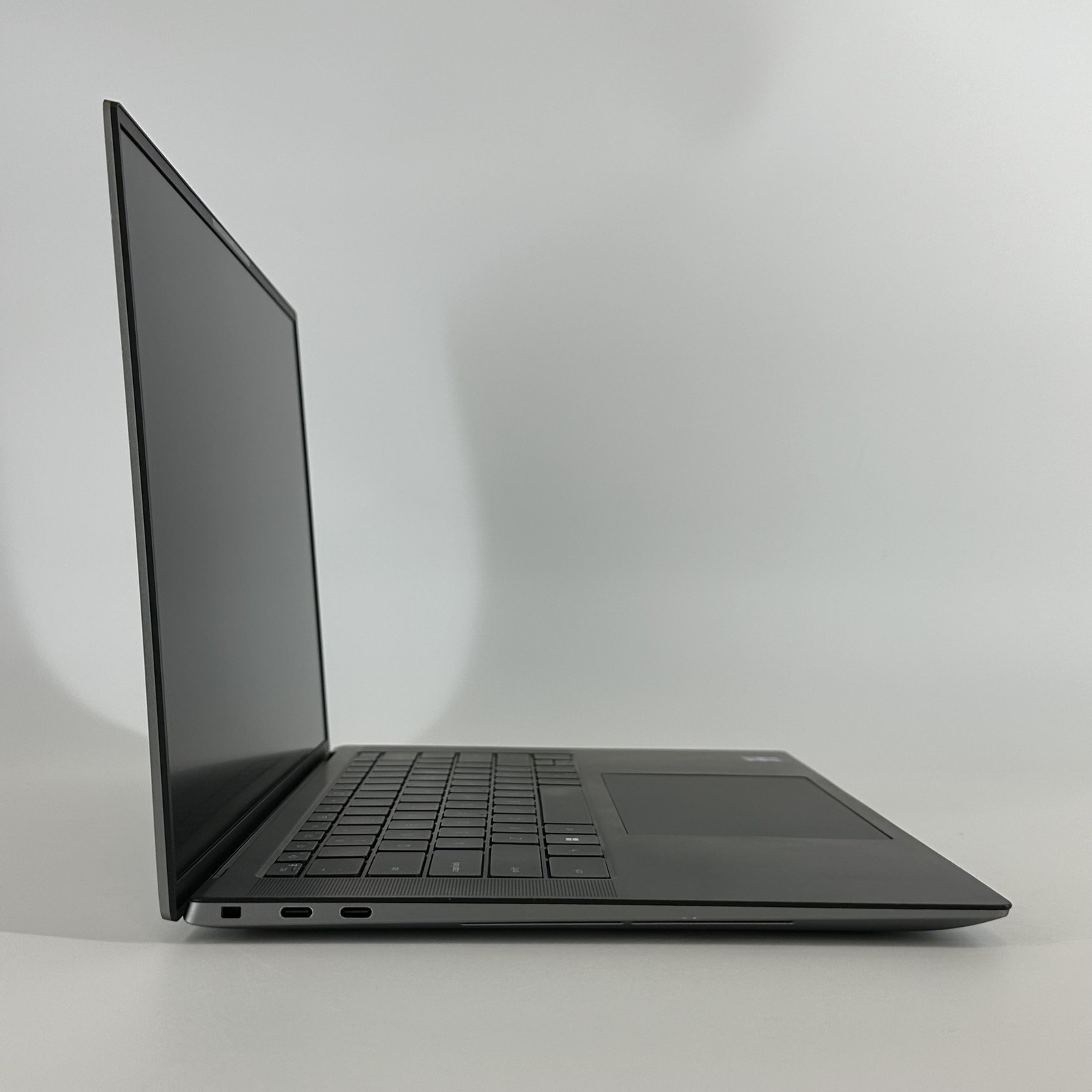 Dell Precision 5570 15.6 FHD+ 2.5 GHz i9-12900H 16GB 1TB SSD NVIDIA RTX A2000