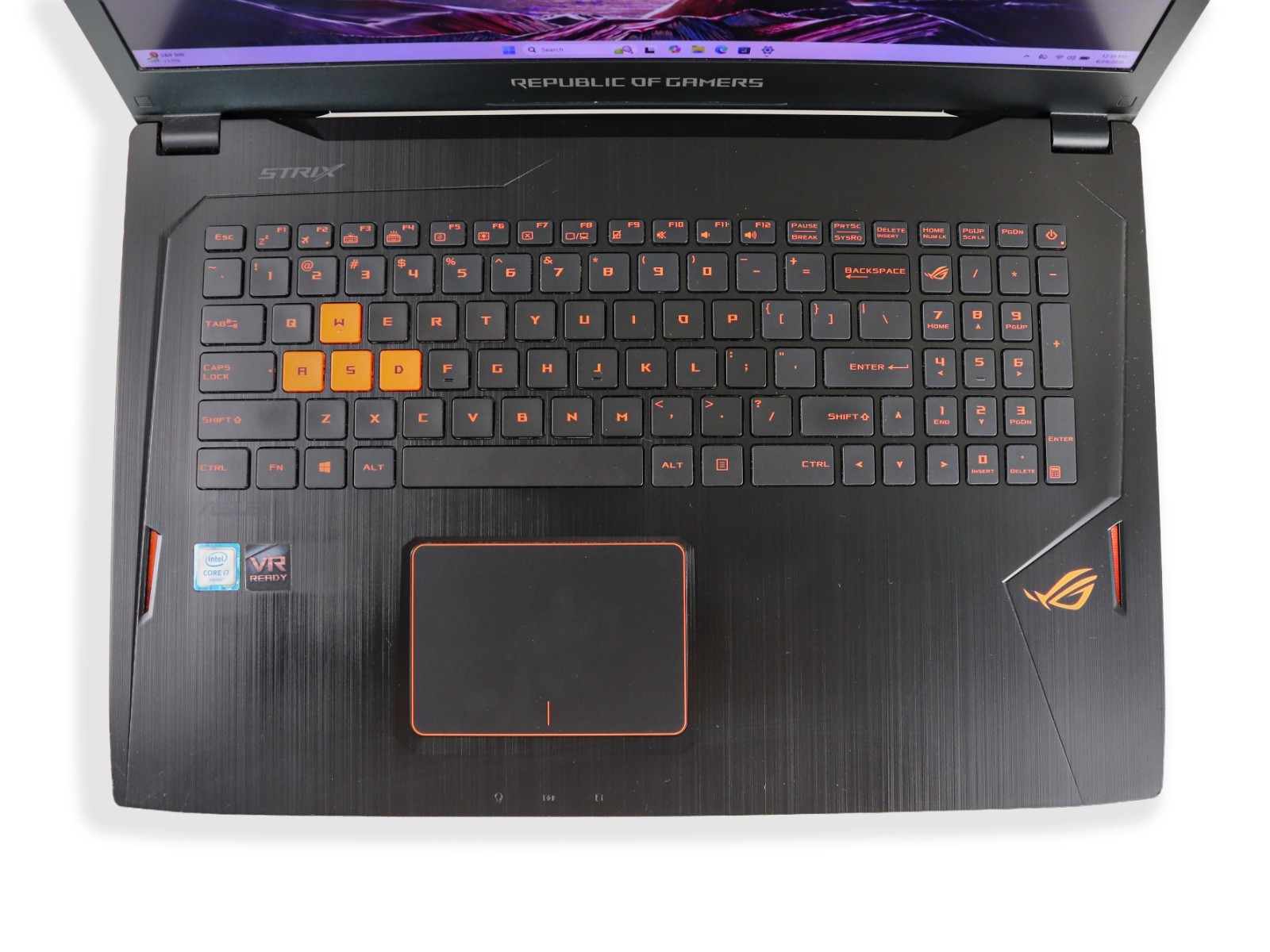 ASUS ROG GL702V 17.3″ Intel i7-6700HQ 16GB RAM 256GB SSD+1TB HDD NVIDIA GTX 1060