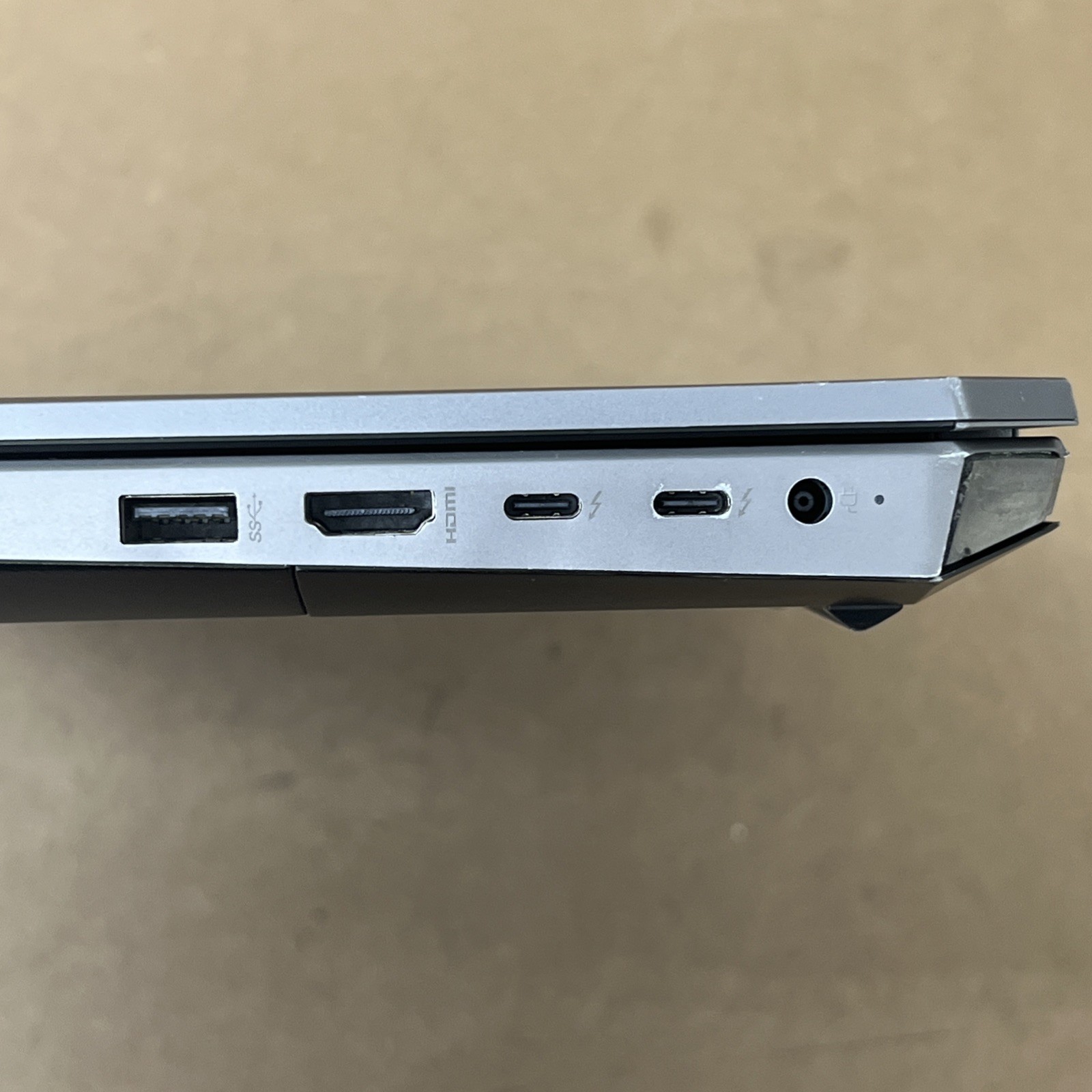 HP ZBook 15 G6 i7-9850H 2.6GHz 16gb Ram Quadro T1000- Fair *No SSD/OS, 68% Batt*