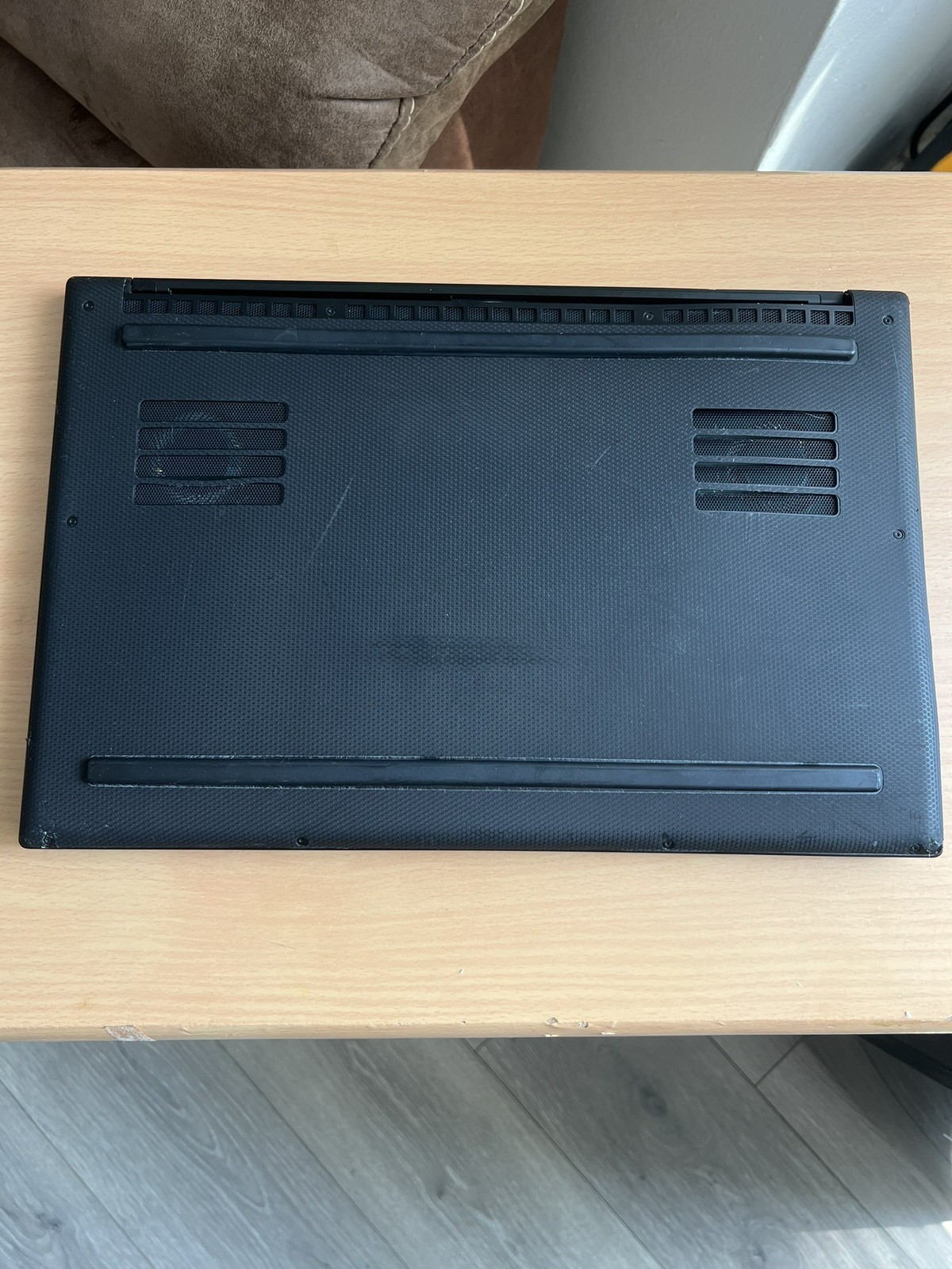 Razer Blade Advanced i7-8750H RTX (2070 Max Q, 1TB SSD, 32 GB Ram)
