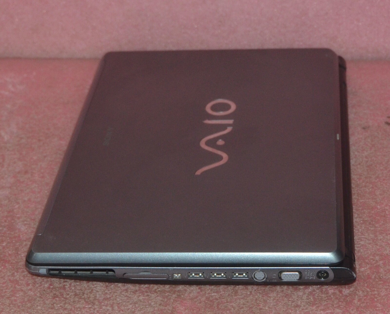Vintage Sony Vaio VGNFE880E Laptop_Intel Core 2 T5500 CPU @ 1.66 GHz_2GB RAM_160