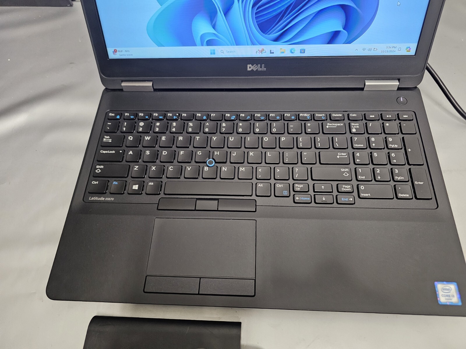DELL LATITUDE E5570 15.6″ CORE i3-6100U@2.30GHz 8GB RAM 500GB Win 11