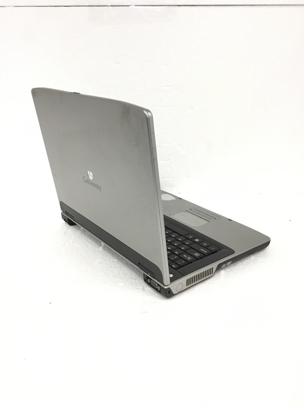 GATEWAY 6000 6510GZ Pentium M 1.6GHz 15.4″ Laptop w/80GB HD, 512MB Ram, DVDRW