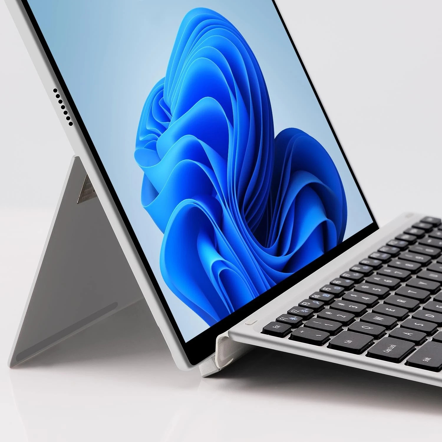 VGKE 2-in-1 Touch-Screen Laptop 12.3″ 3K IPS Tablet PC w/Keyboard, Intel Celeron