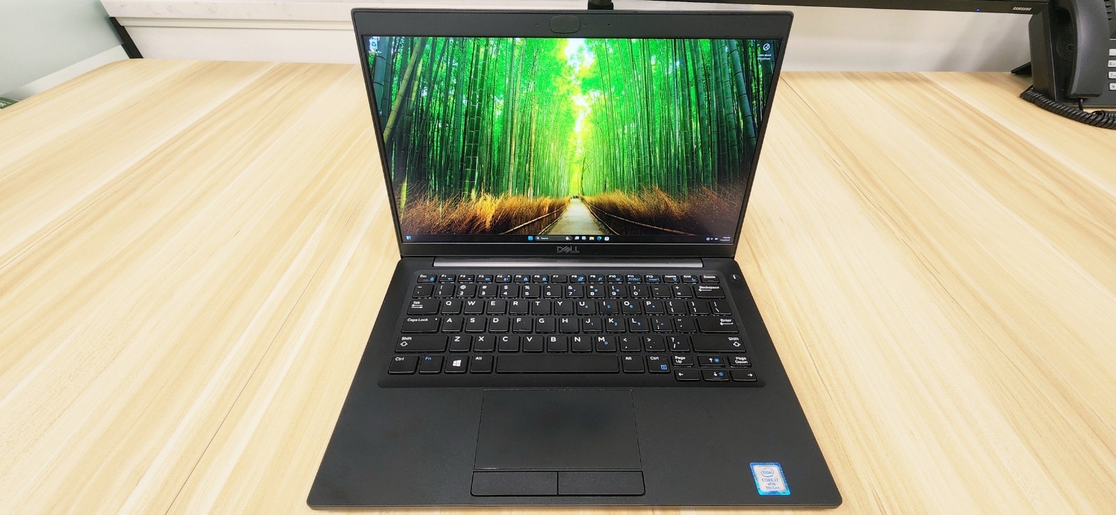 Dell Latitude 7390 13.3″ Touch, 500GB M.2, Intel i7 8th Gen 4.2 GHz, 16GB DDR4
