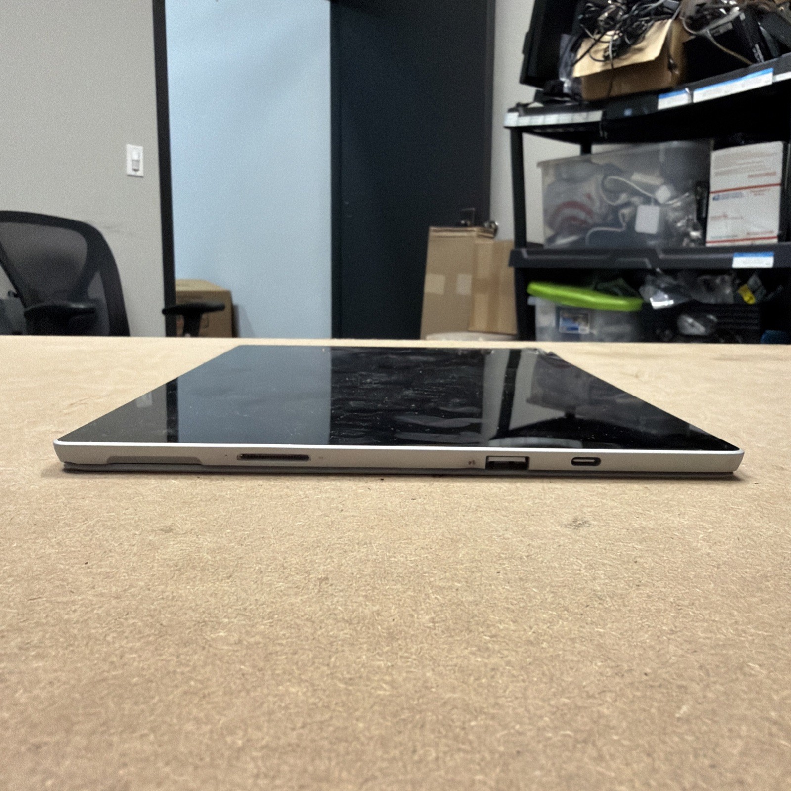 *CRACKED Microsoft Surface Pro 7 Plus 1960 Intel i5-1135G7 8 GB RAM 128GB SSD